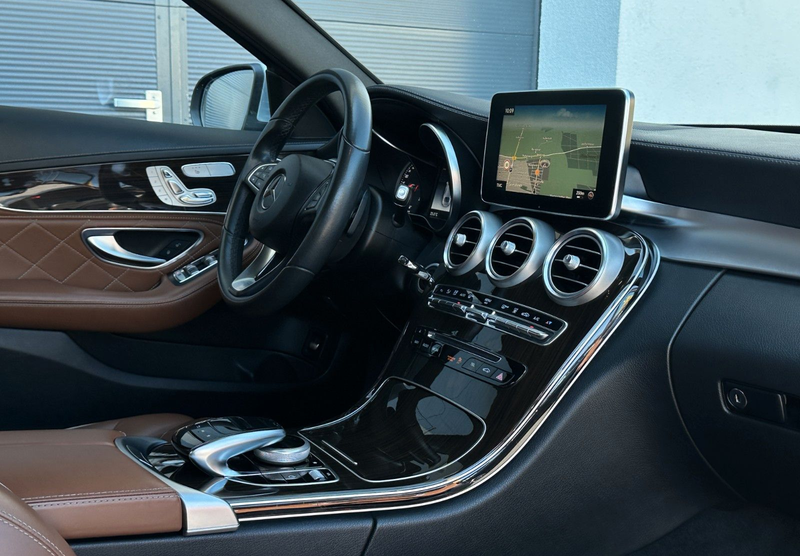 Mercedes-Benz C 400 Lim. 4Matic*AMG-LINE*DESIGNO*NAVI*KAMERA — photo 15