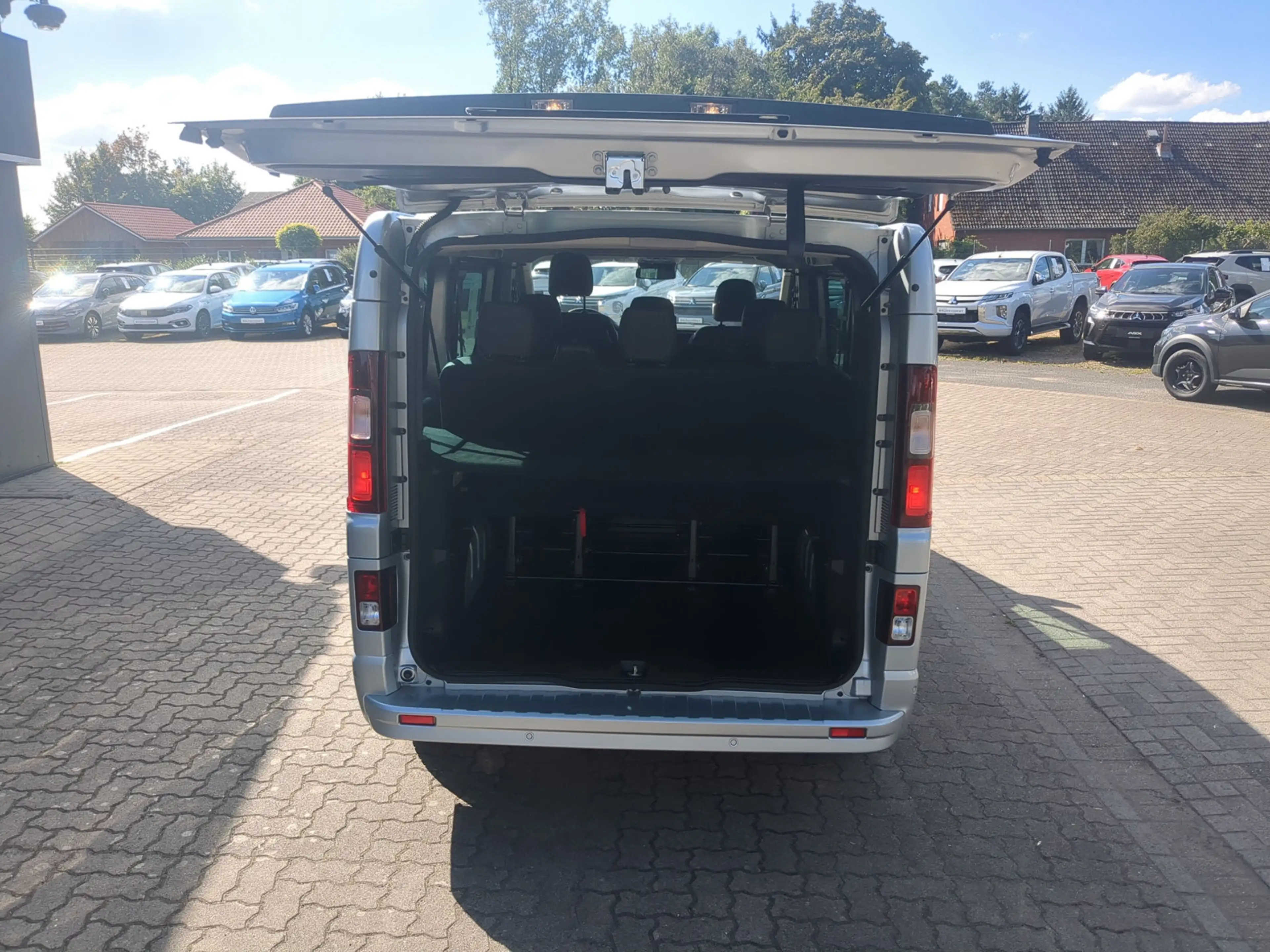 Nissan Primastar dCi 150 Tekna L1H1 GJR+SHZ+NAVI — photo 15