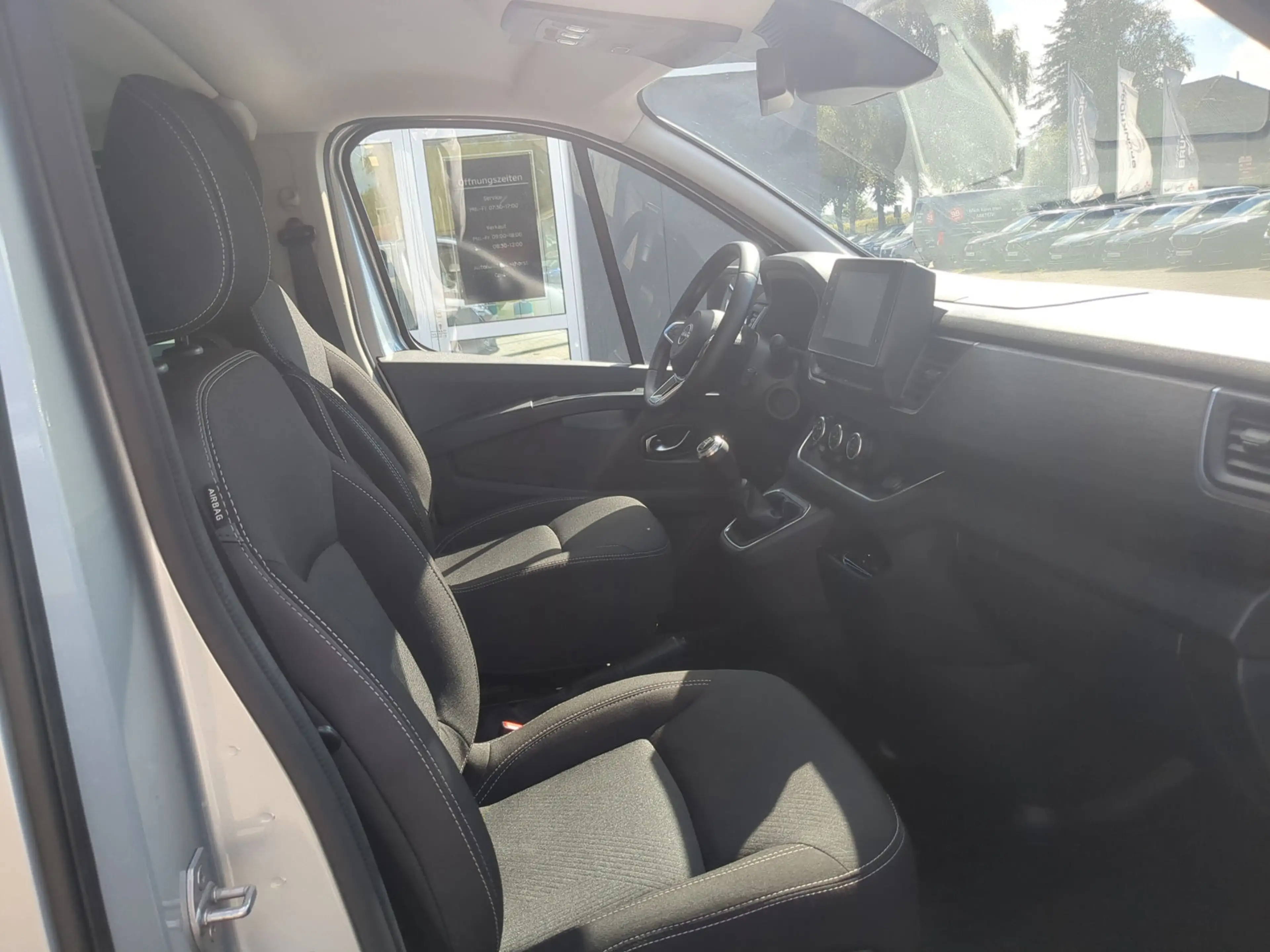 Nissan Primastar dCi 150 Tekna L1H1 GJR+SHZ+NAVI — photo 9