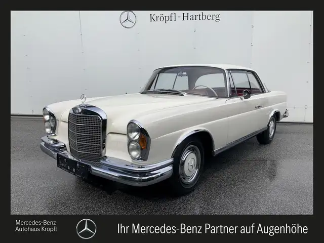 Mercedes-Benz 250 SE coupe W111