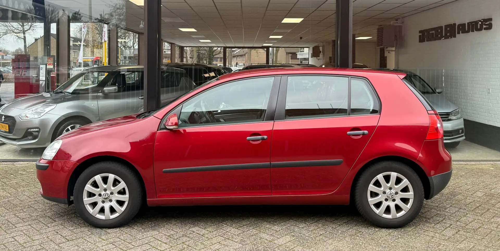 Volkswagen Golf 1.6 Comfortline 5drs AIRCO CLIMATE | CRUISE | LMV Rood - 2