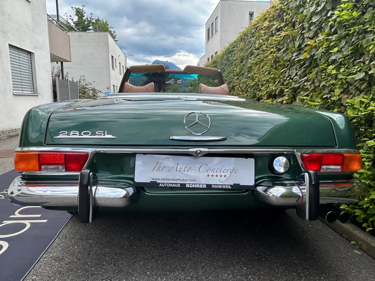 Mercedes-Benz SL 280 "Pagode", elegante Farbkombination, foto 6