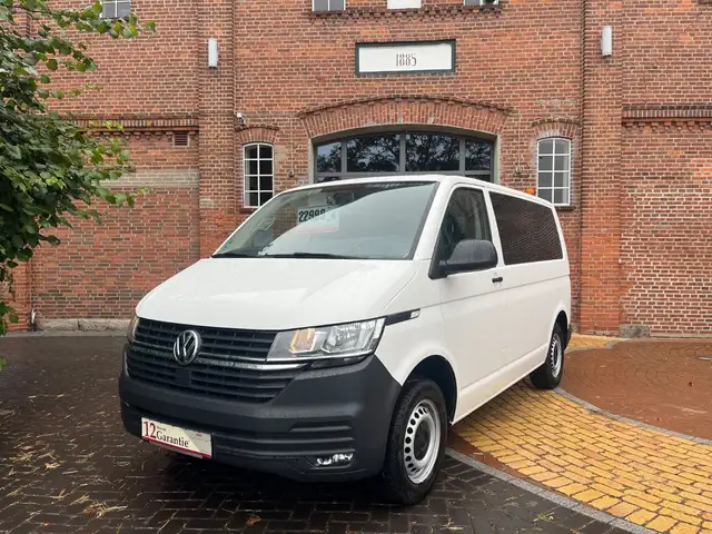 Volkswagen T6 Kombi T6.1 Kombi 9 Sitzer AHK gepflegt