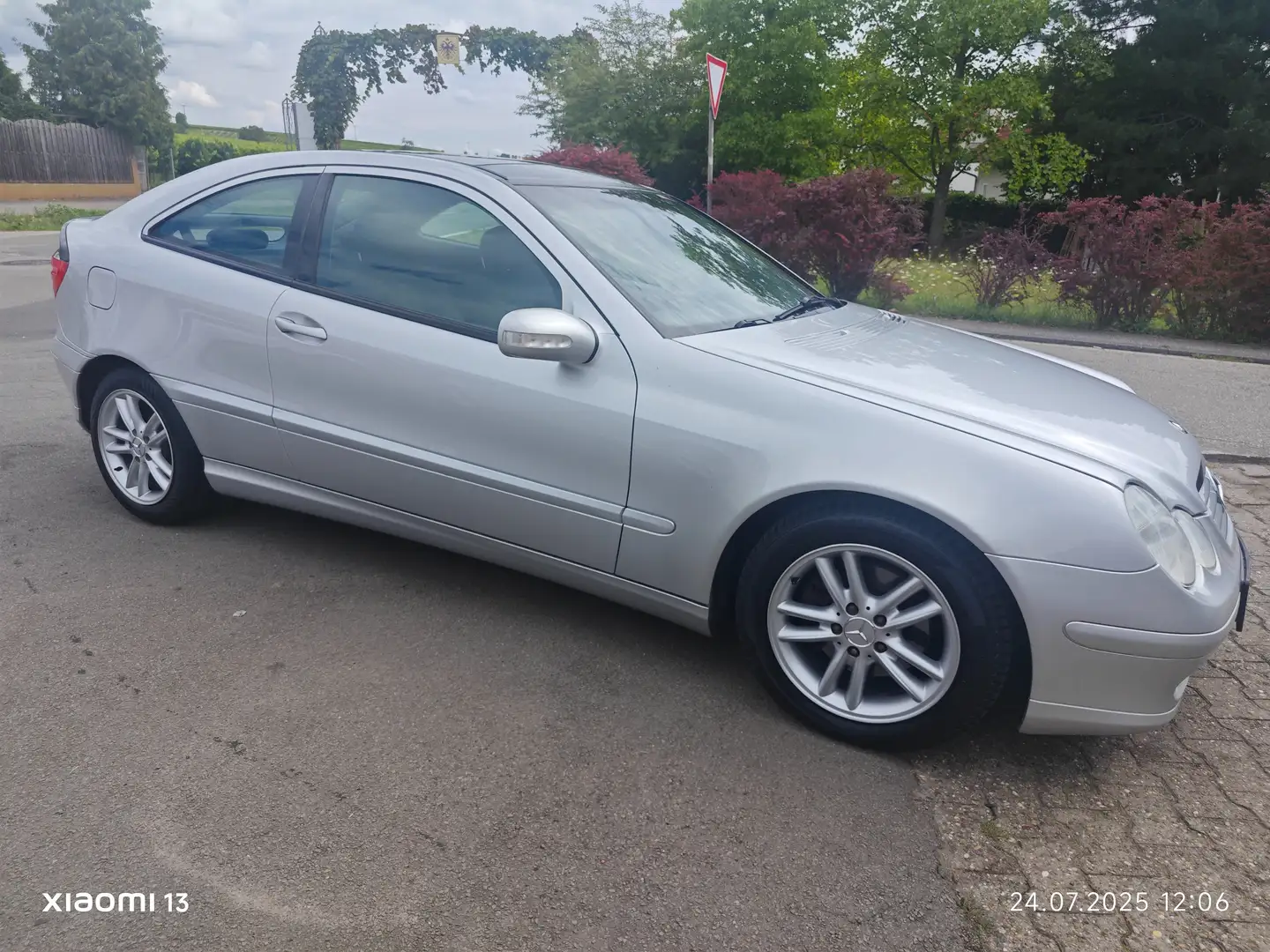 Mercedes-Benz C 200 Kompressor Sportcoupe,HU/AU & KD Neu, erst 56694km Gris - 1