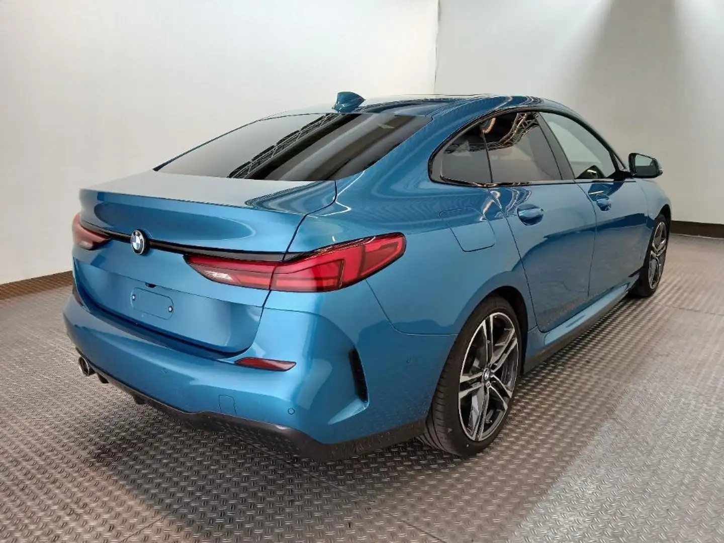 BMW 218 i GranCoupe M Sport*Pano*RFK*LH*H/K*DAB*Parkassist Blau - 2