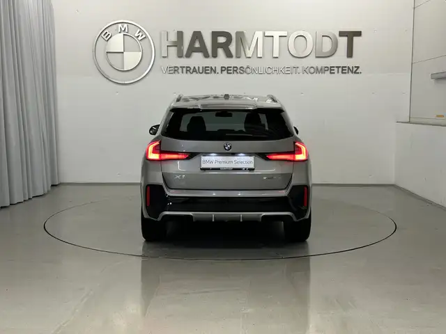 BMW X1 view 5