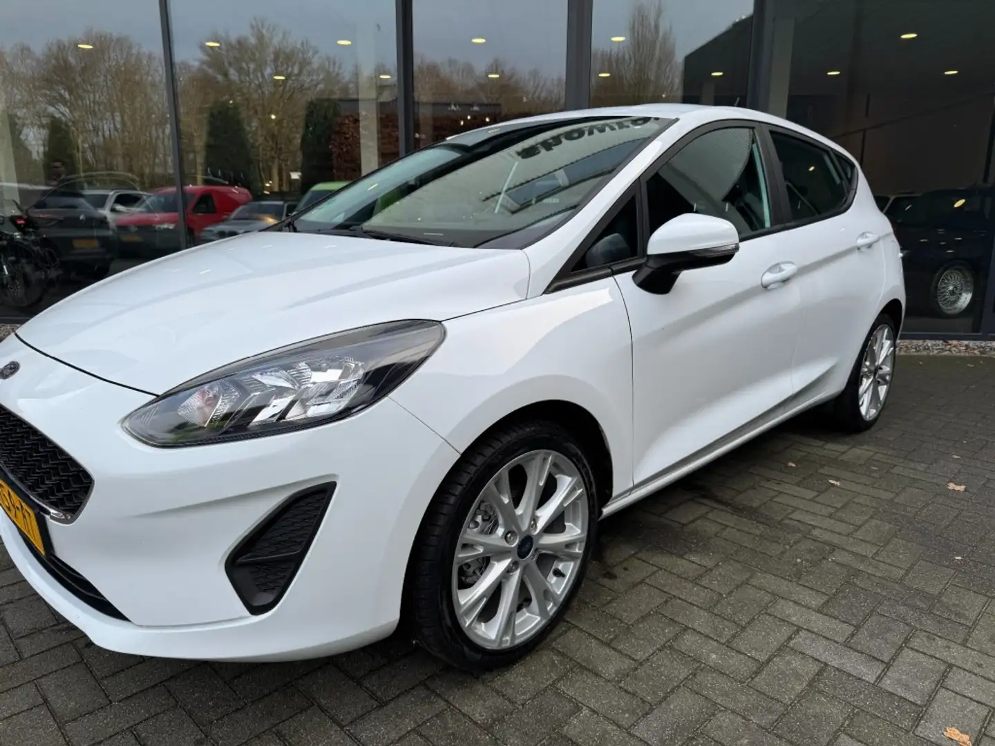 Ford Fiesta 1.0 101pk EcoBoost Connected ,Navi,Cruise,Elekt,Ca Weiß - 2
