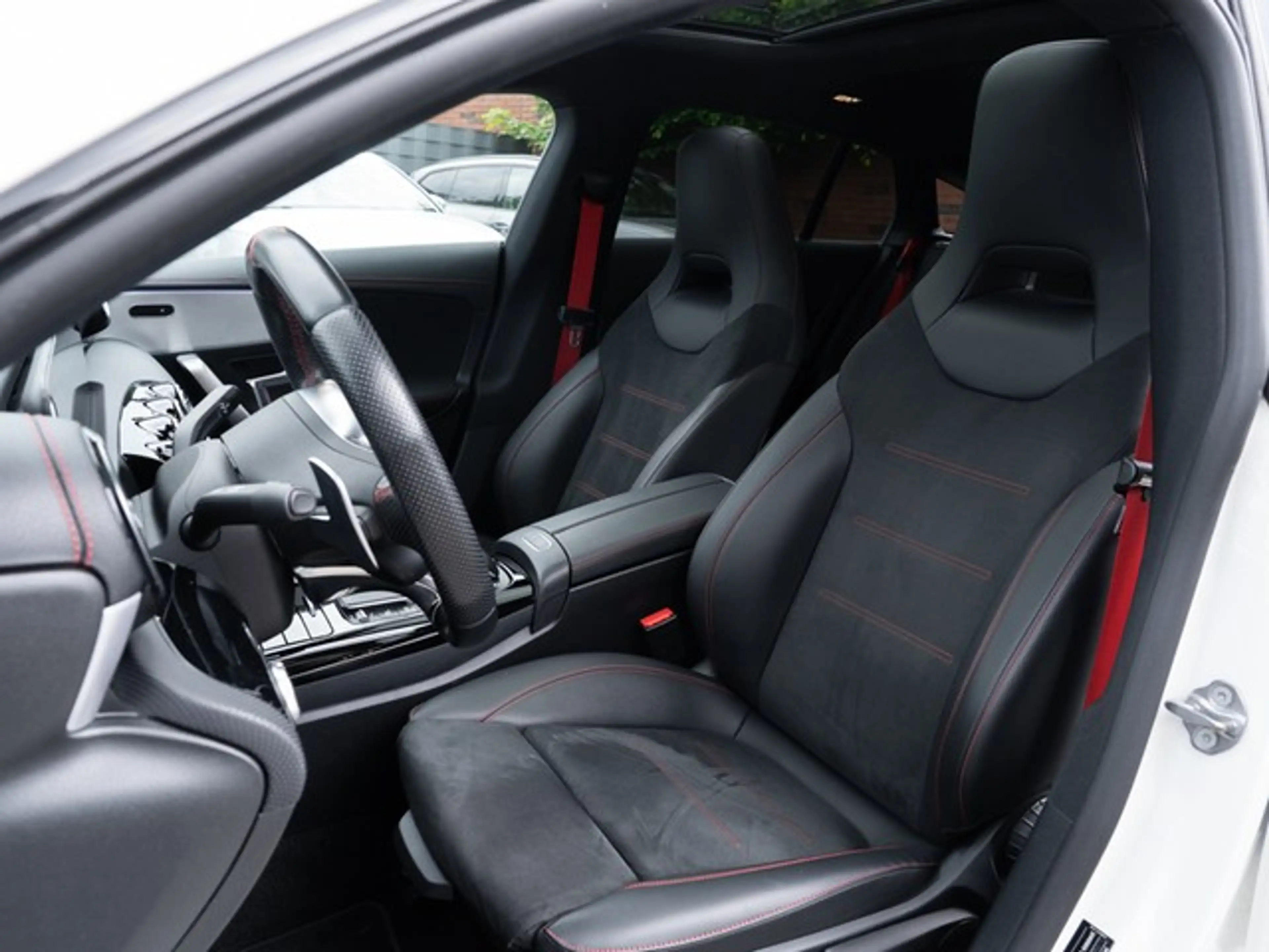 Mercedes-Benz CLA 45 AMG Shooting Brake 4Matic+ BURMESTER+PANO+MATRIX — photo 6