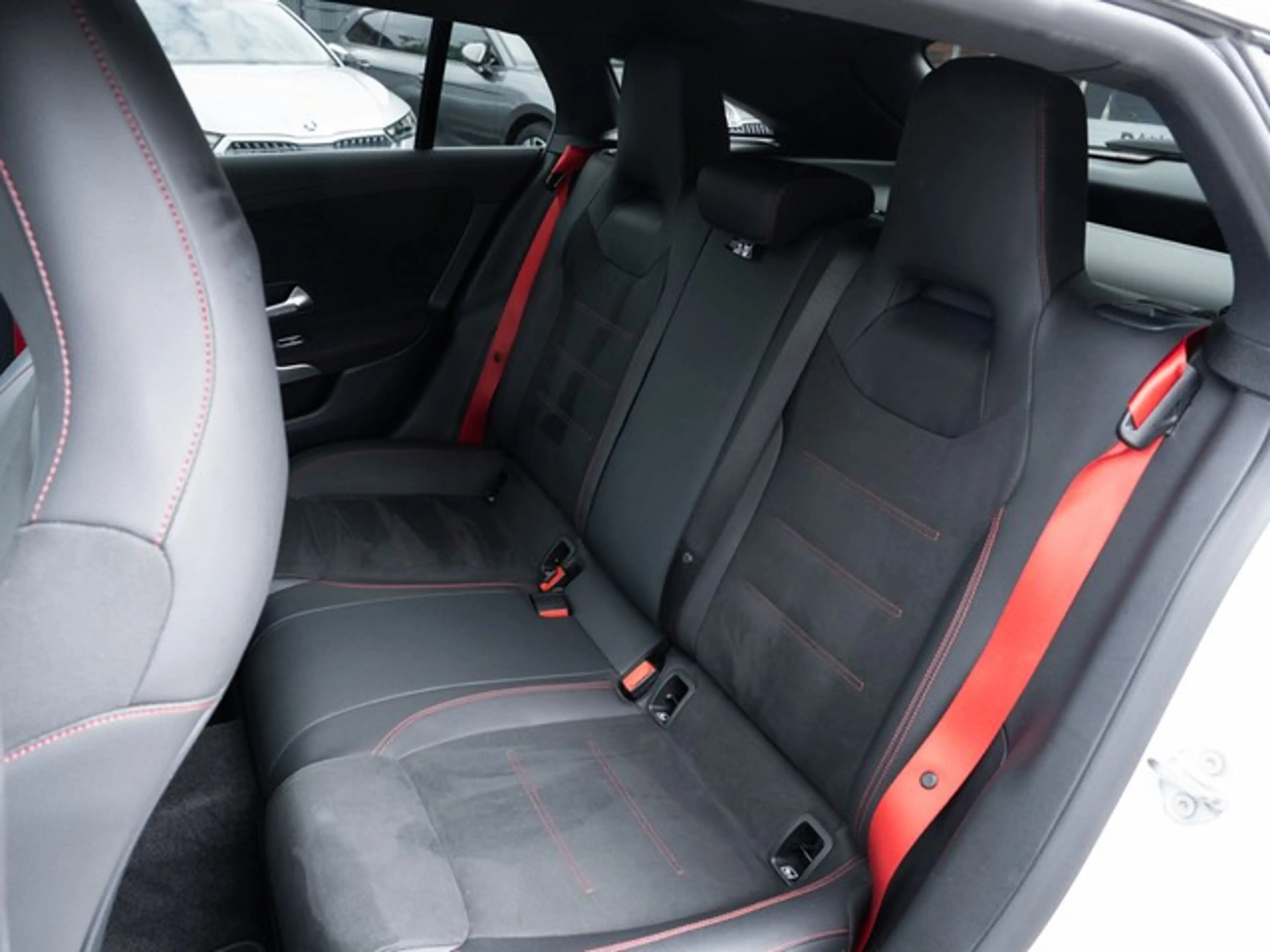 Mercedes-Benz CLA 45 AMG Shooting Brake 4Matic+ BURMESTER+PANO+MATRIX — photo 7