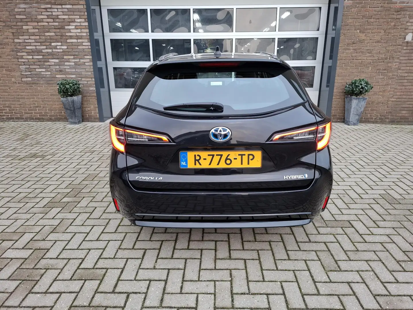 Toyota Corolla Touring Sports 1.8 Hybrid Active Noir - 2