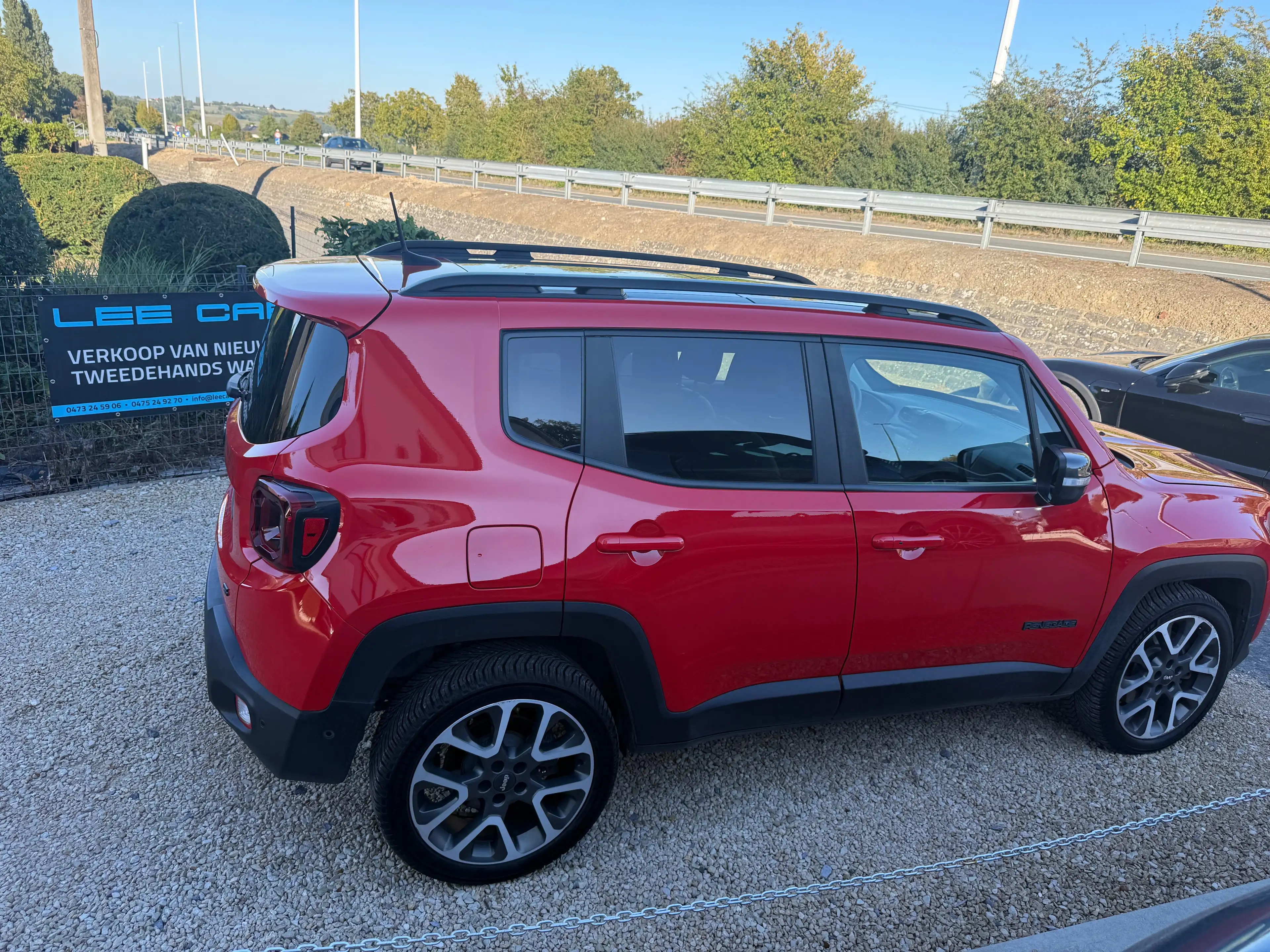 Jeep Renegade Elektrisch benzine  PHEV 1.3 T4 AWD  Trailhawk DDCT (EU6.4) — photo 7