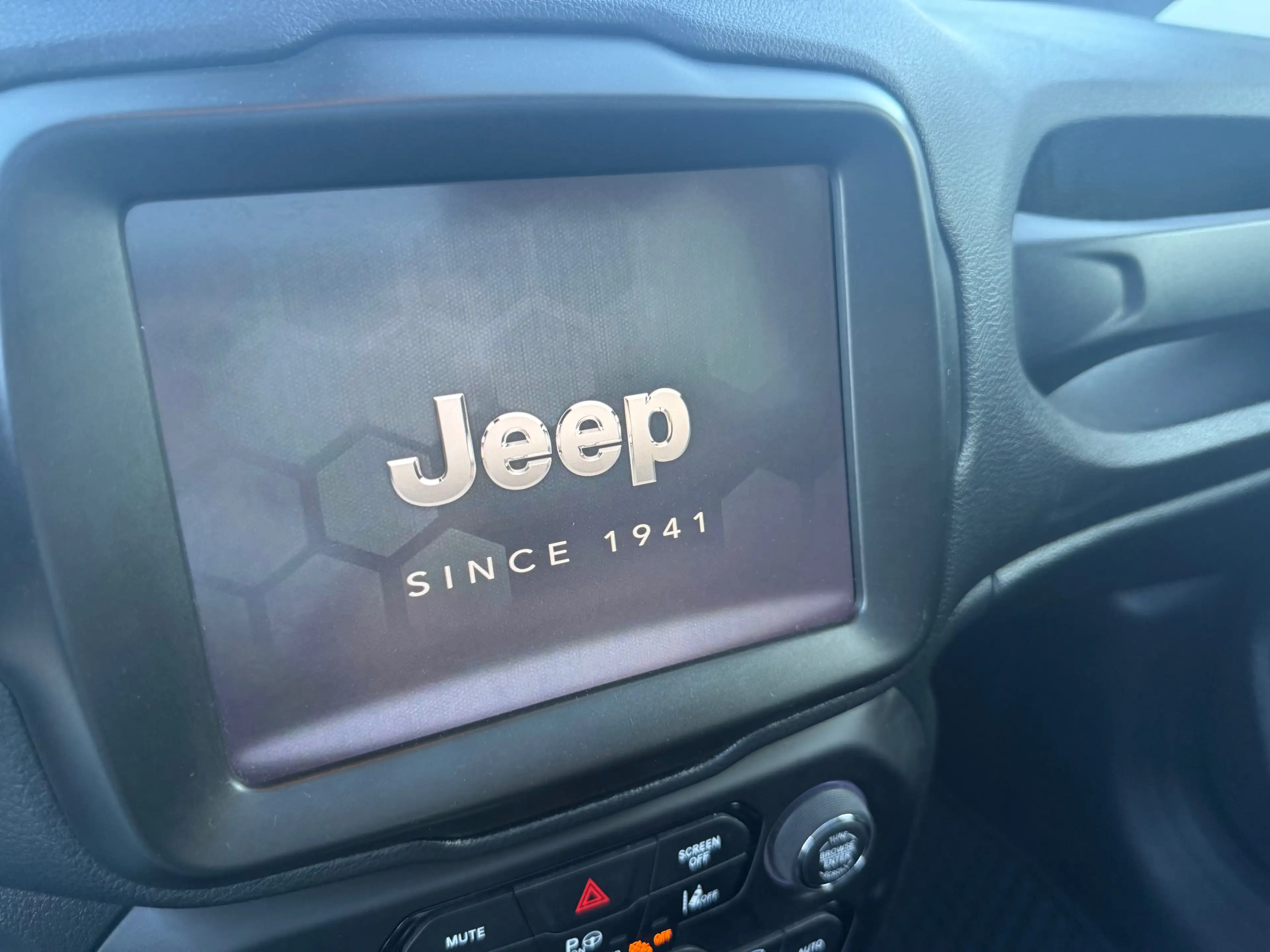 Jeep Renegade Elektrisch benzine  PHEV 1.3 T4 AWD  Trailhawk DDCT (EU6.4) — photo 14
