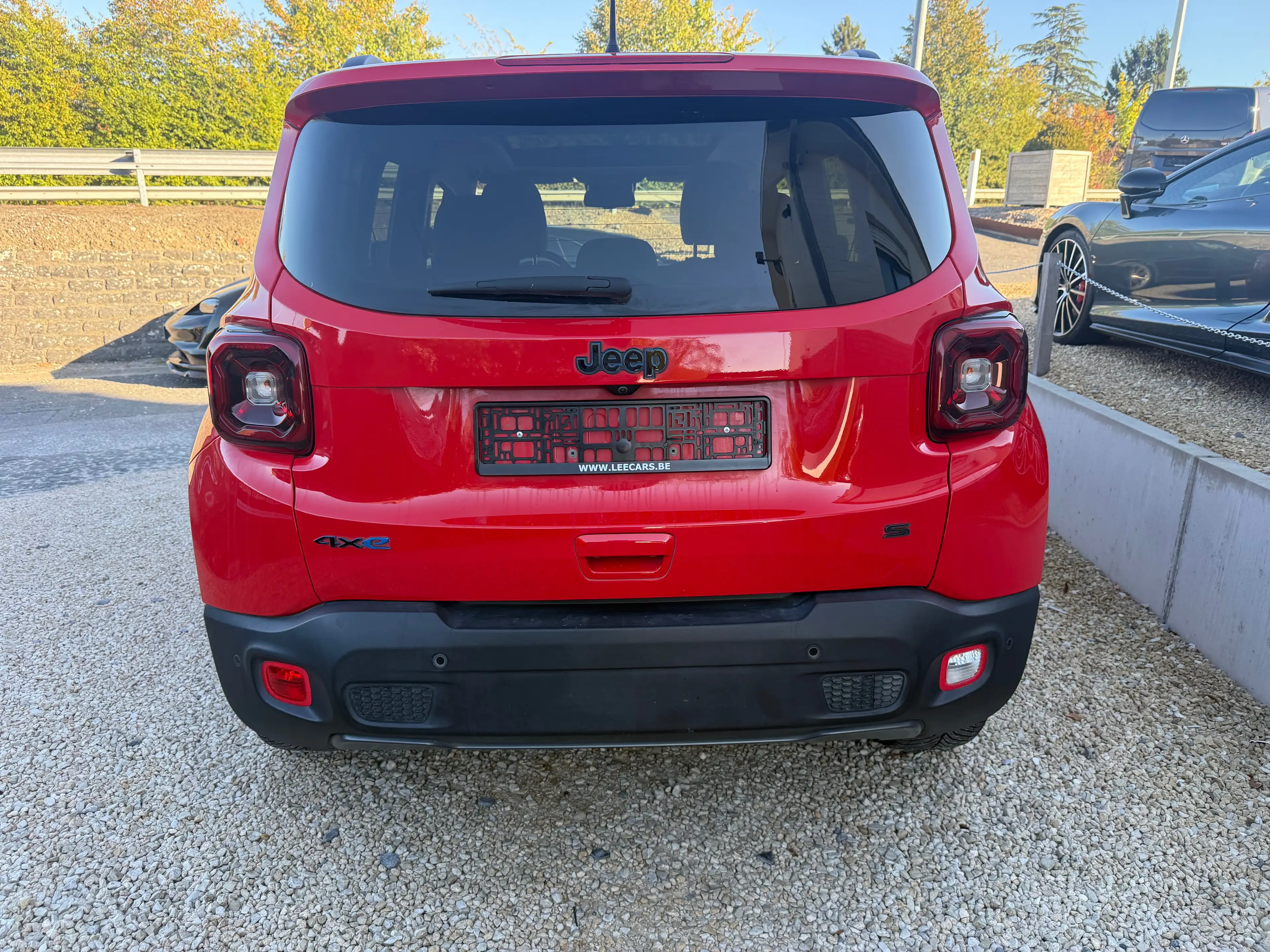 Jeep Renegade Elektrisch benzine  PHEV 1.3 T4 AWD  Trailhawk DDCT (EU6.4) — photo 4