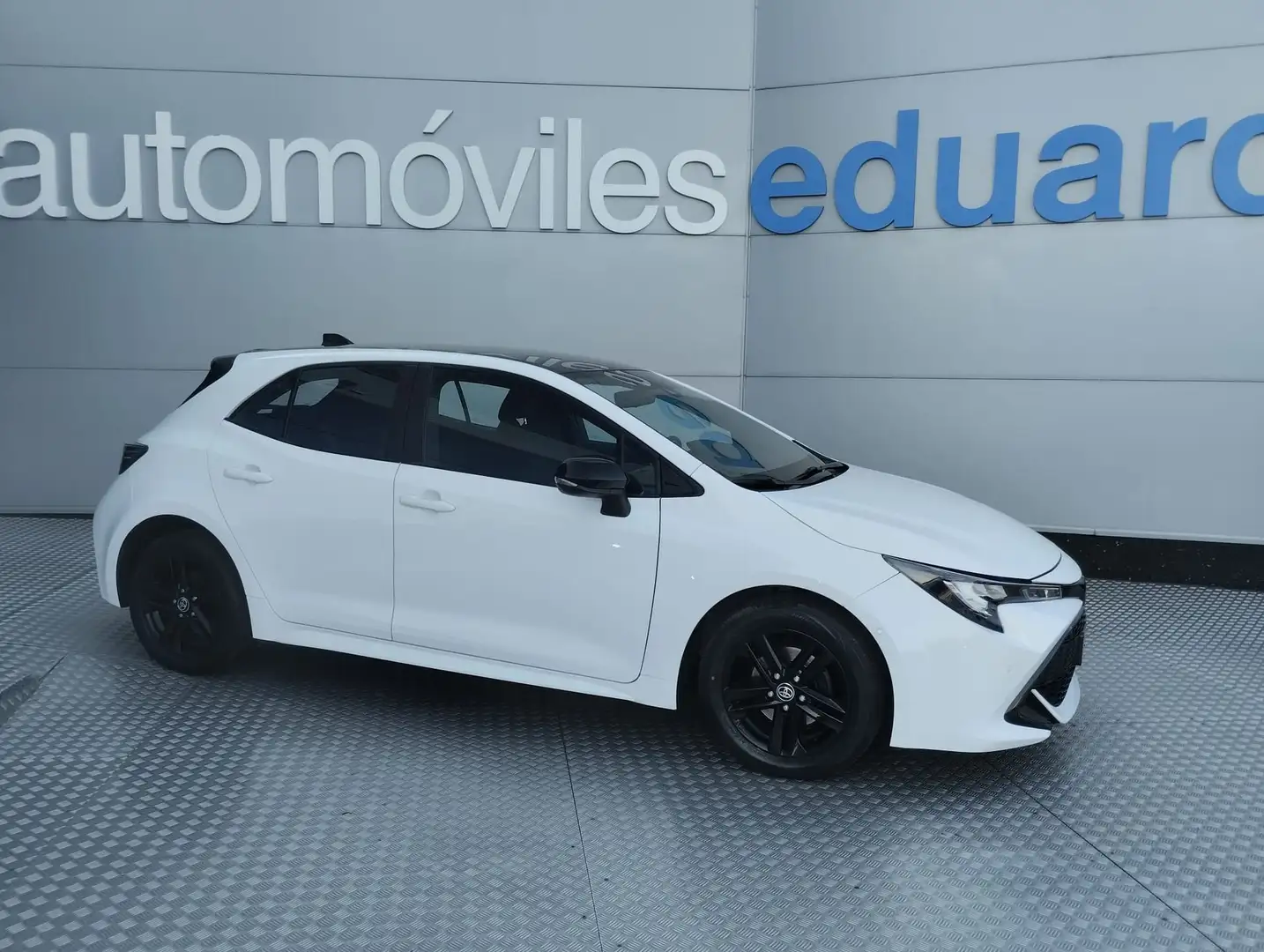 Toyota Corolla 1.8 125cv E-CVT Business Plus Blanco - 1