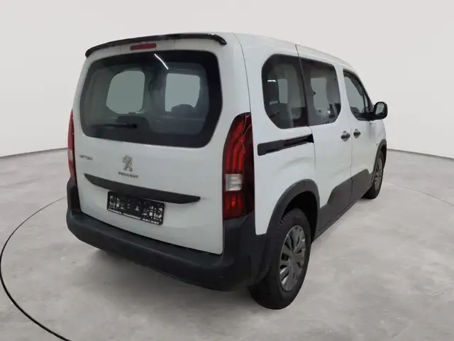 Peugeot Rifter view 4
