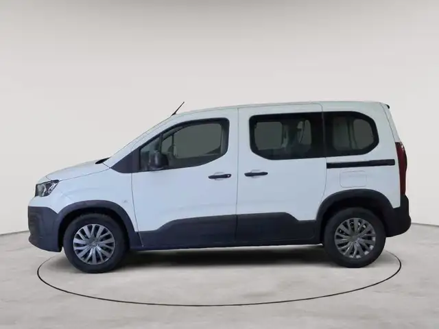 Peugeot Rifter view 6