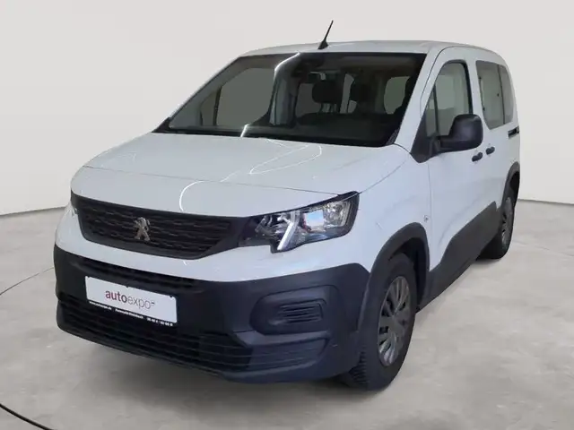 Peugeot Rifter view 2