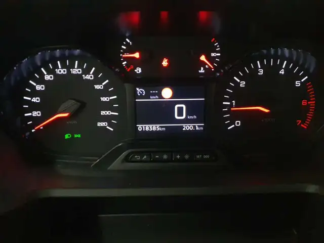 Peugeot Rifter view 11