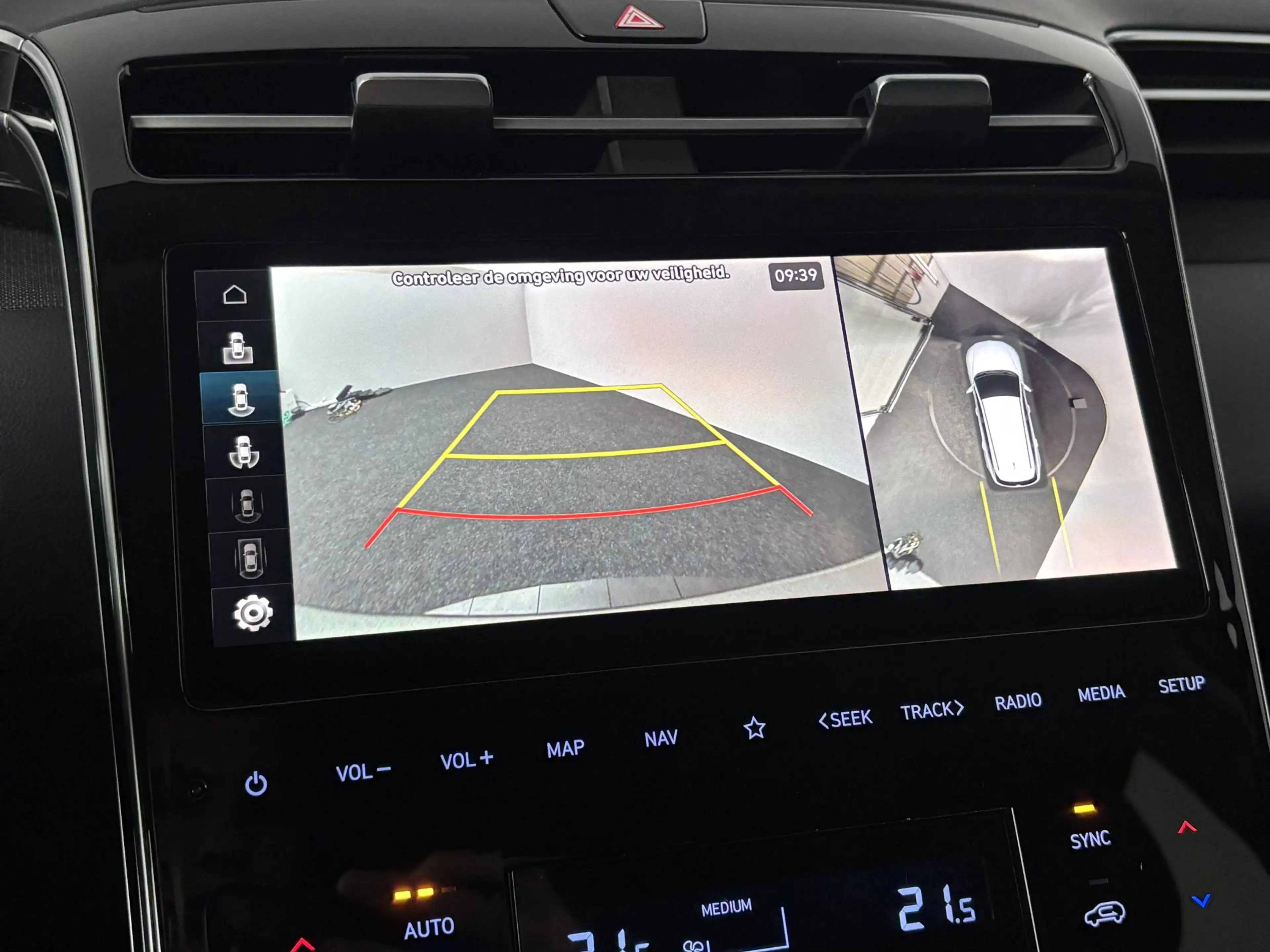 Hyundai TUCSON 1.6 T-GDI PHEV Premium 4WD — photo 35