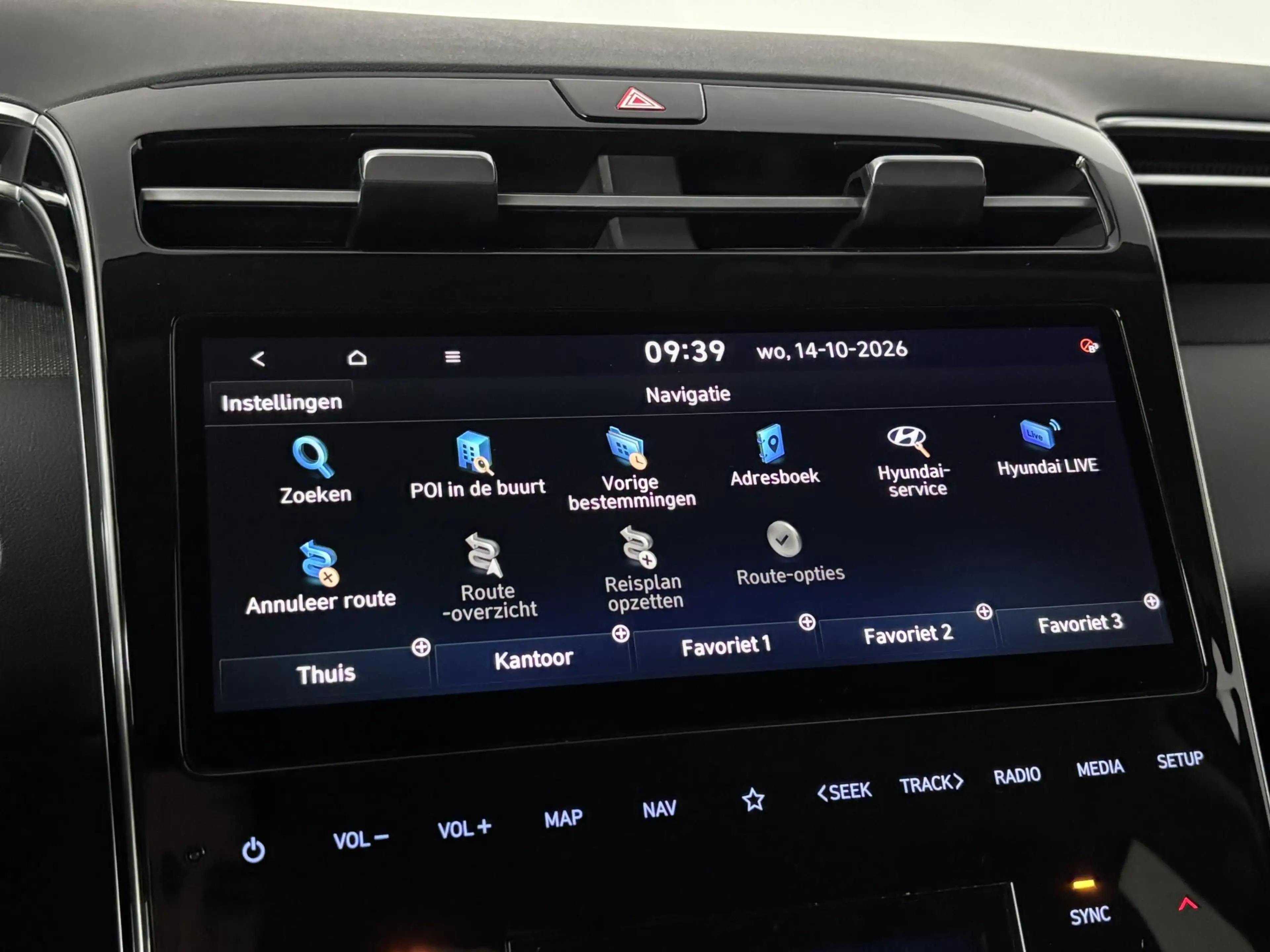 Hyundai TUCSON 1.6 T-GDI PHEV Premium 4WD — photo 32