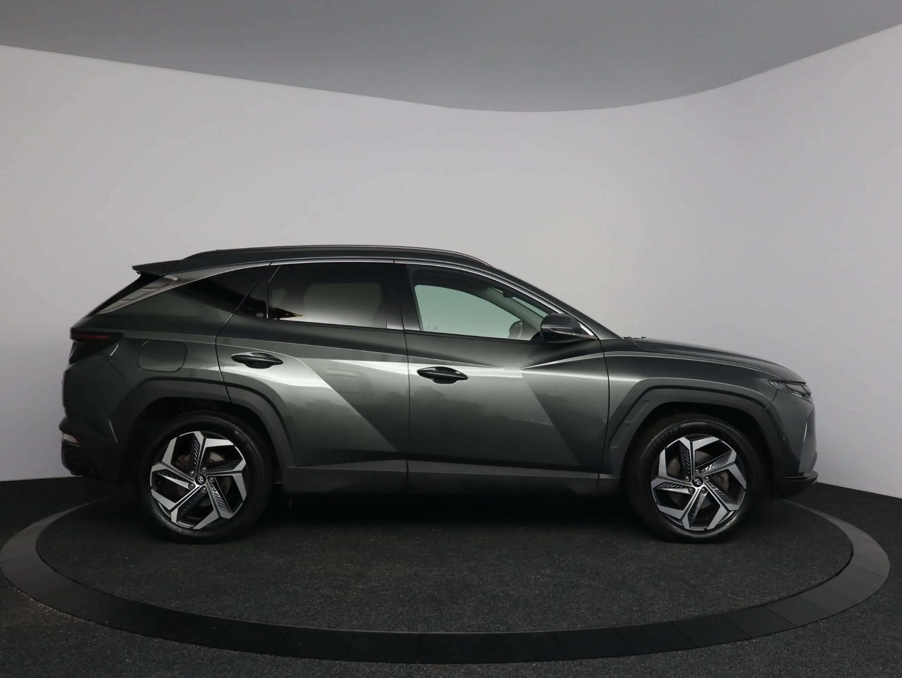 Hyundai TUCSON 1.6 T-GDI PHEV Premium 4WD — photo 7