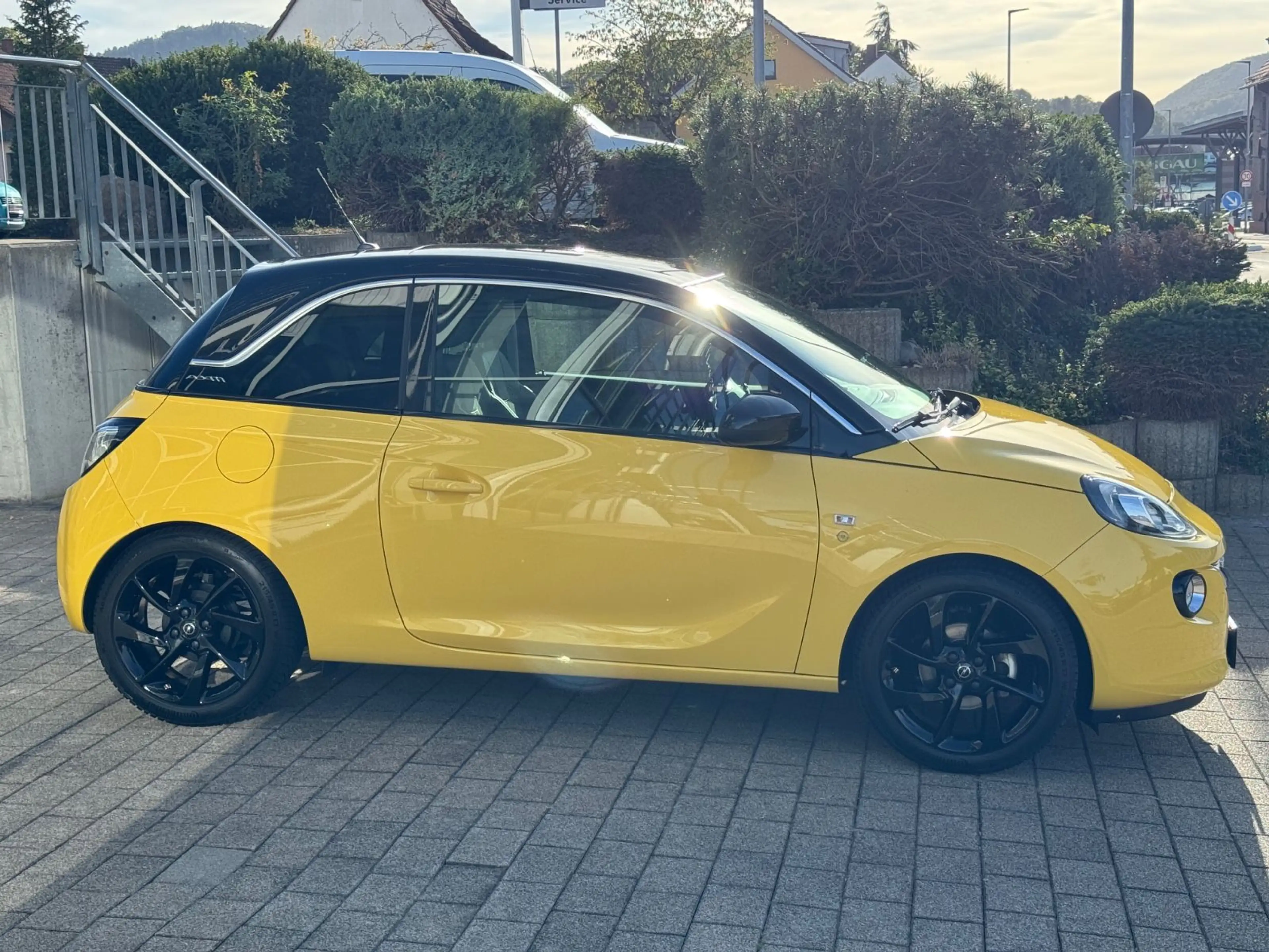 Opel Adam Slam+1.Hand+S.Heft.Neuer TÜV+Glasdach — photo 8