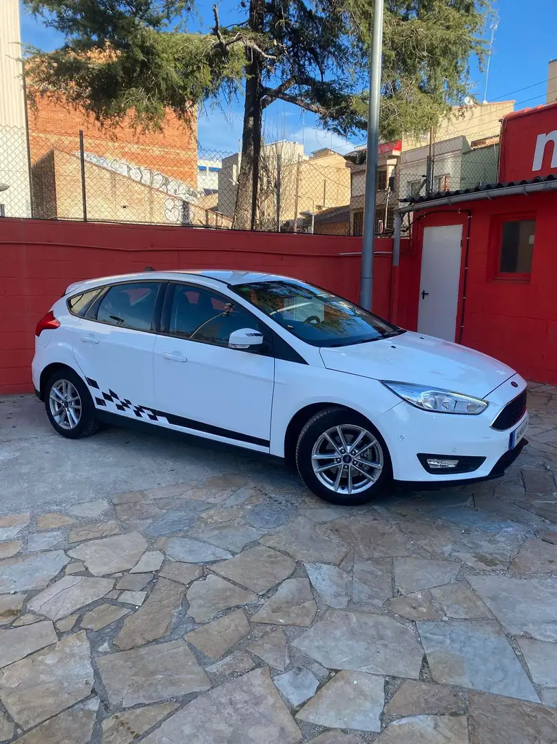Ford Focus 1.5TDCi Trend+ 120 Blanco - 2