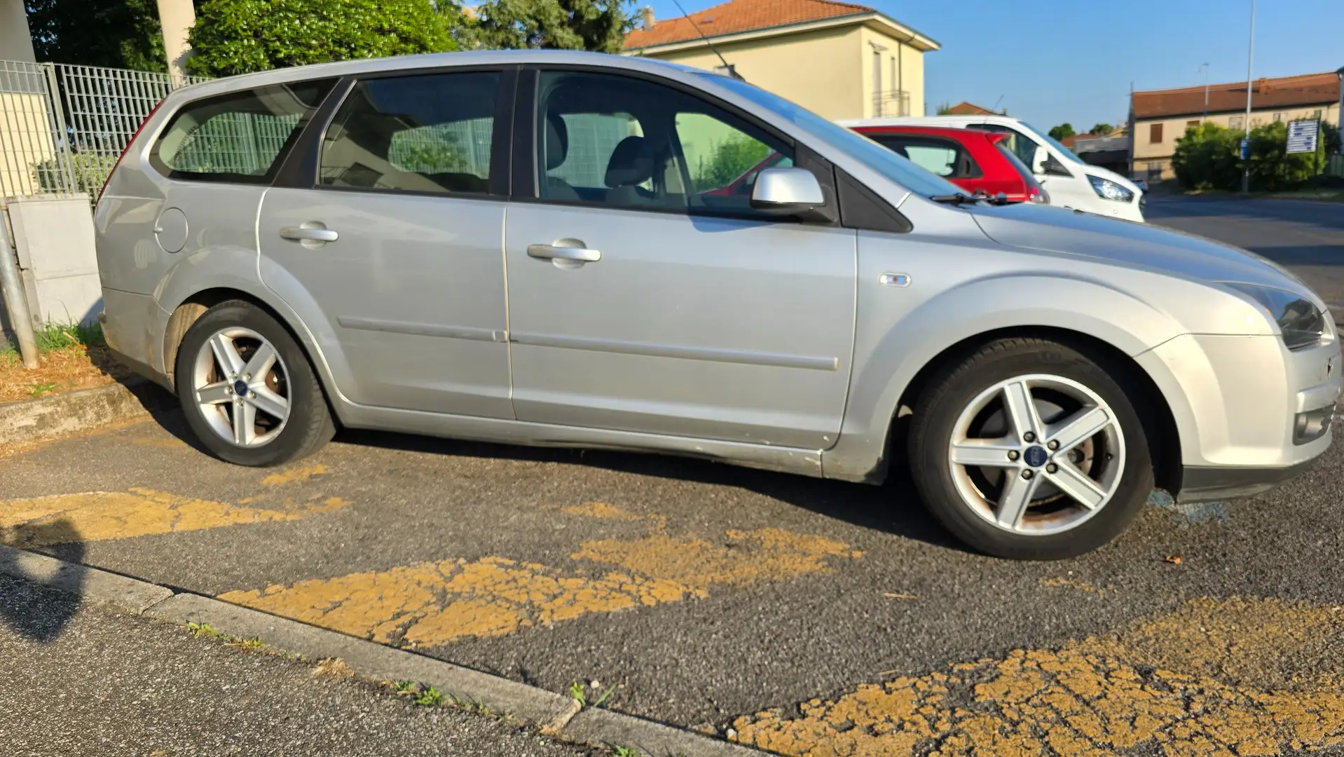 Ford Focus Focus II 2005 SW Style Wagon 1.6 tdci 110cv fap Argento - 1