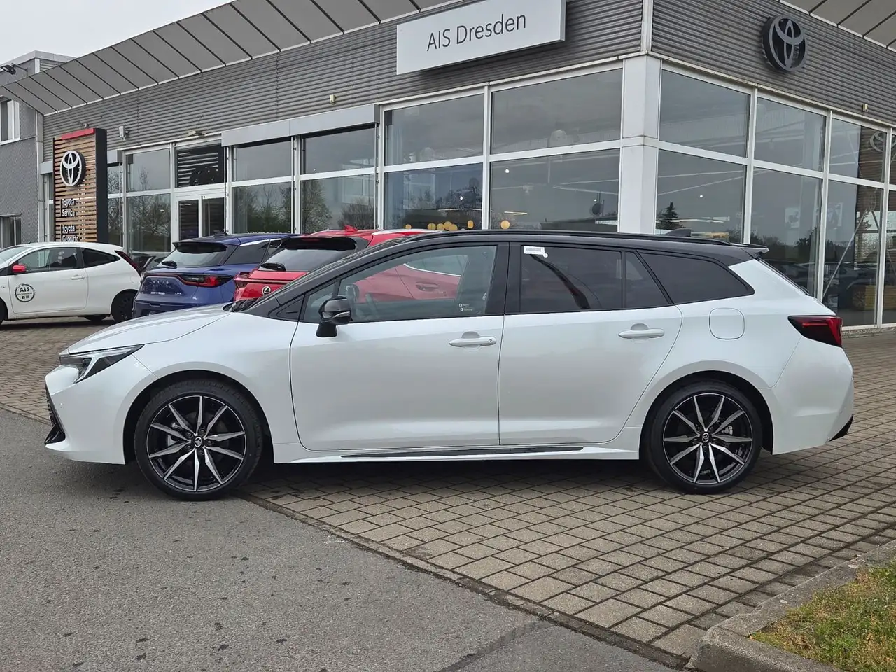 Toyota Corolla TS 2,0l Hybrid GR Sport 5
