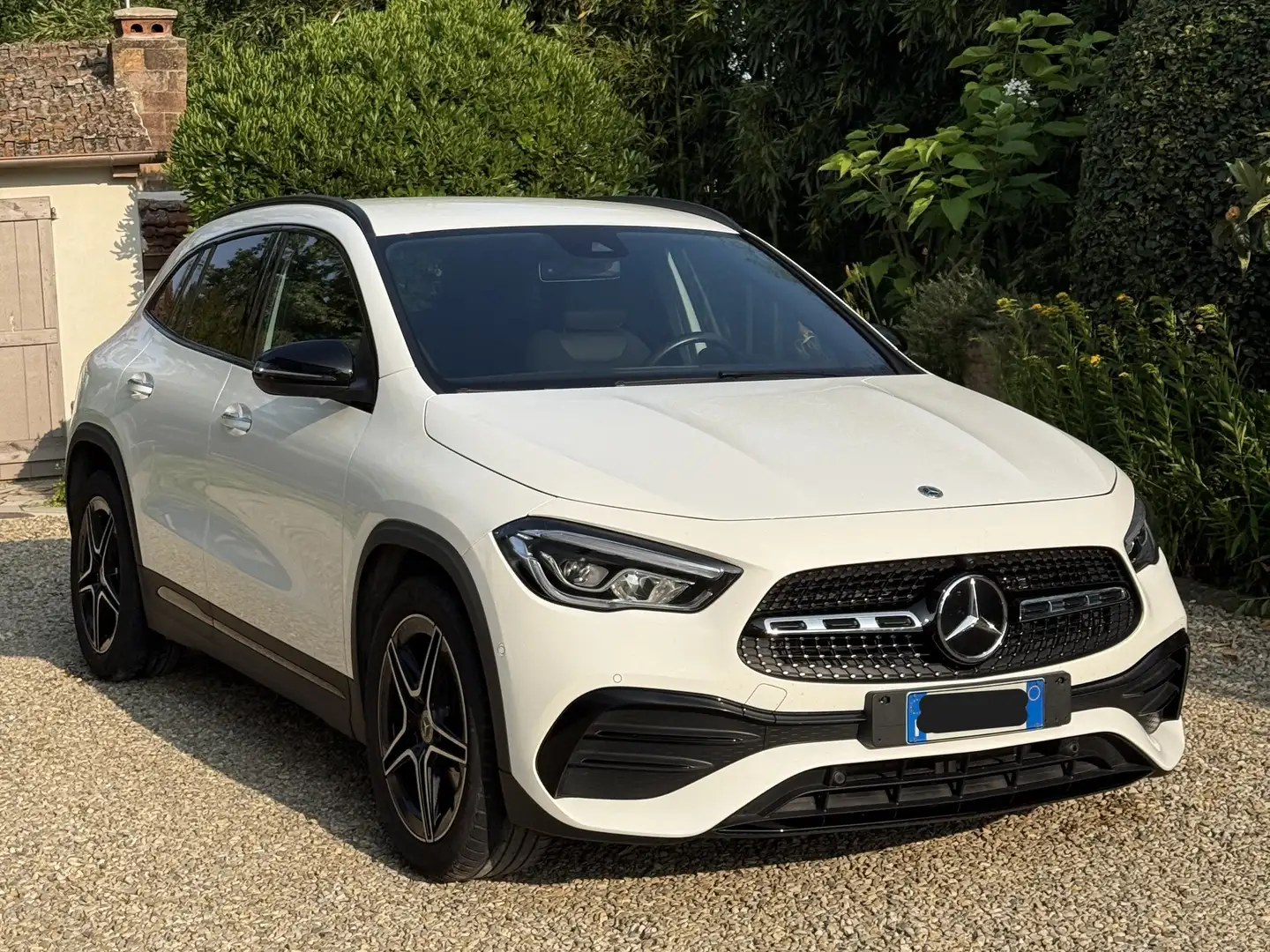 Mercedes-Benz GLA 200 d Premium Automatic - AMG Line - Pack Prestige Bianco - 1