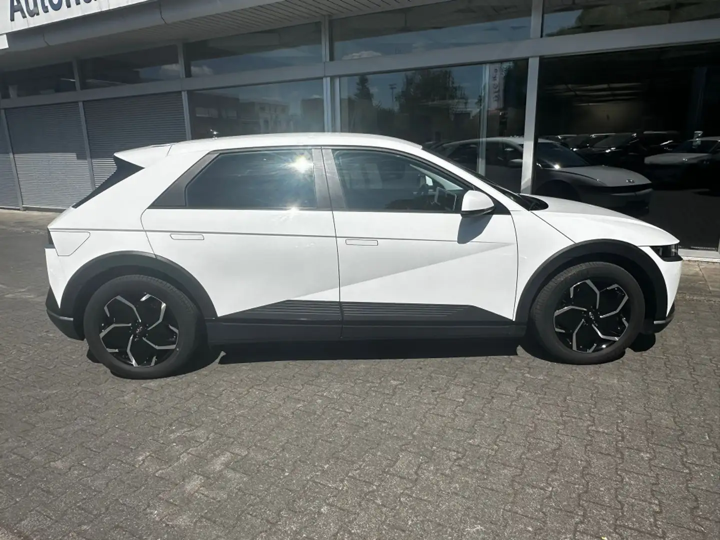 Hyundai IONIQ 5 2WD WERKSGAR+NAVI+LED+SHZ+KAMER+DAB+ACC Білий - 2