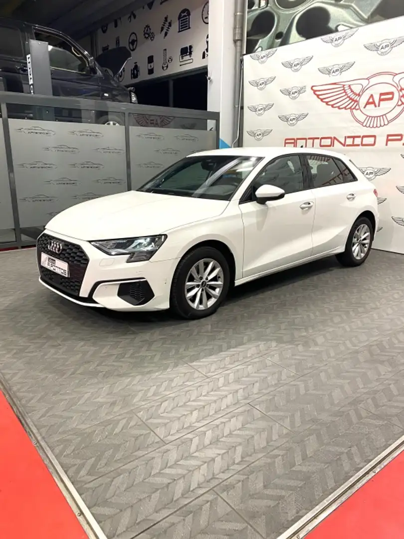 Audi A3 Sportback 30TDI Bianco - 1