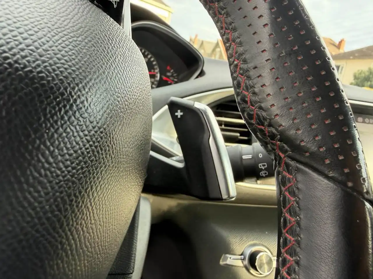 Peugeot 308 308 — photo 29