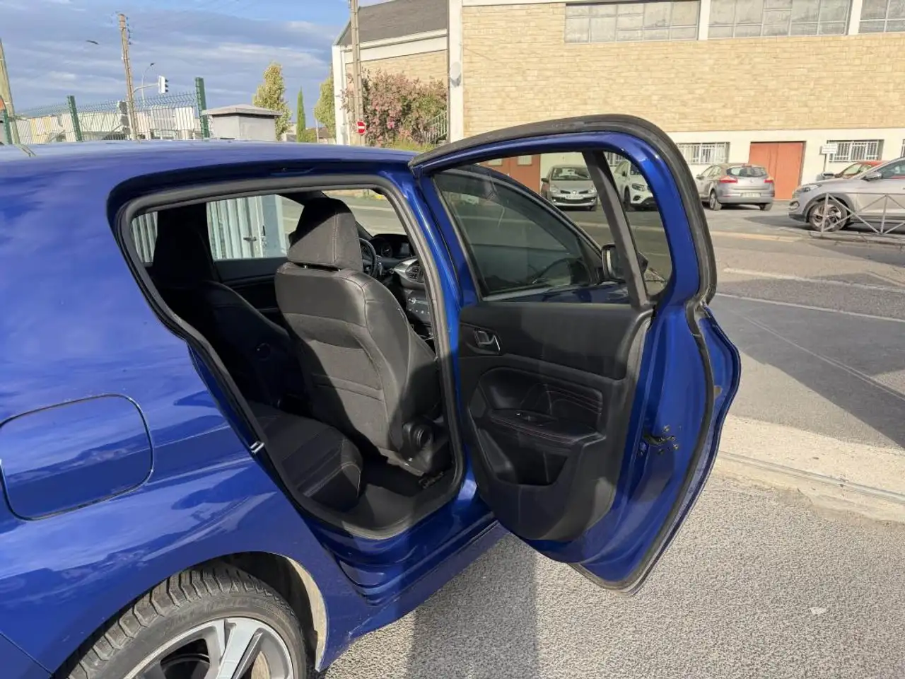 Peugeot 308 308 — photo 12