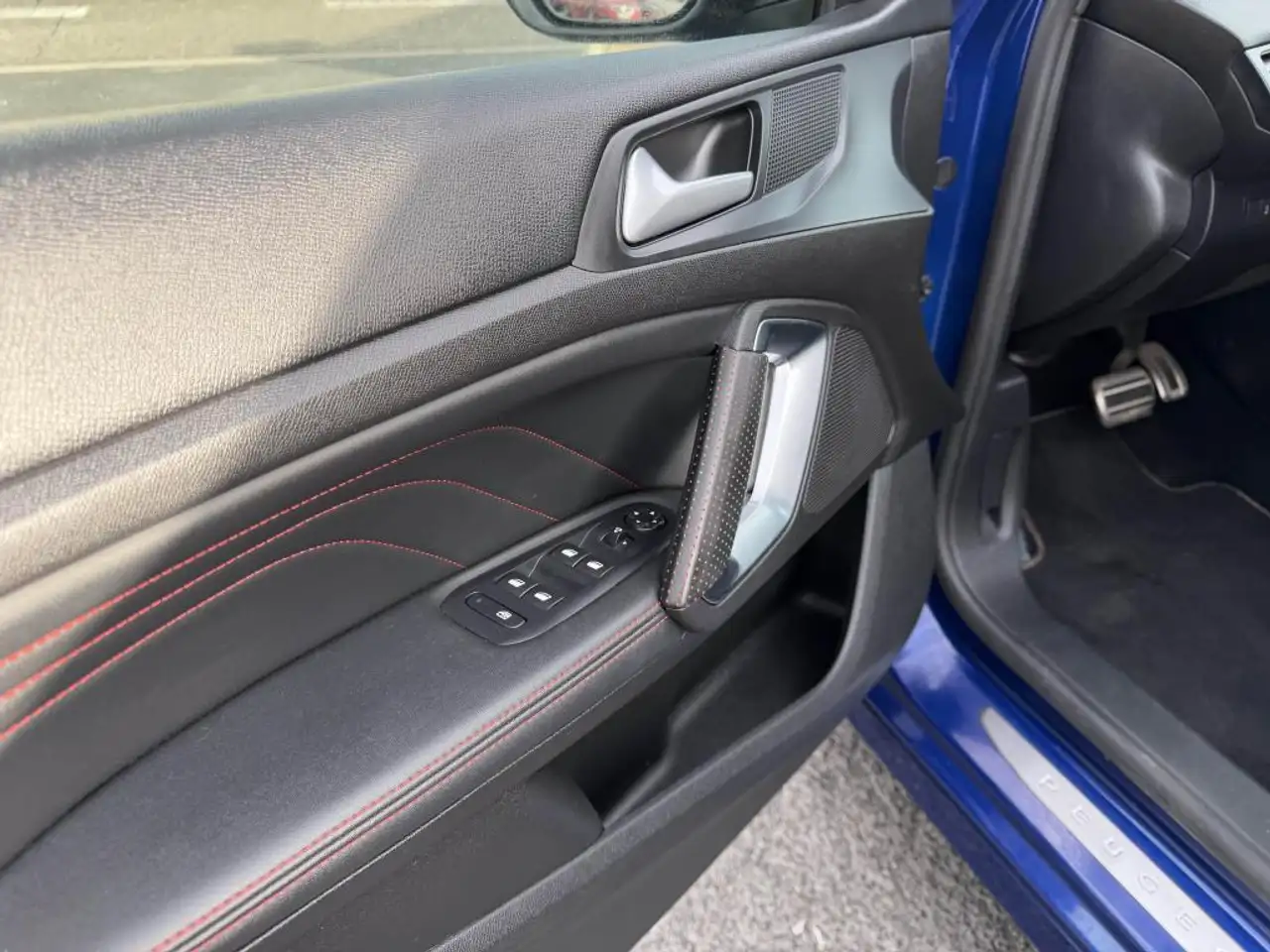 Peugeot 308 308 — photo 22