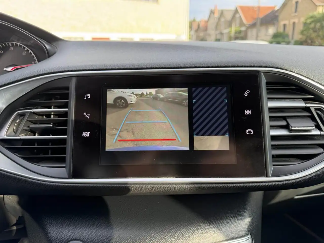Peugeot 308 308 — photo 35
