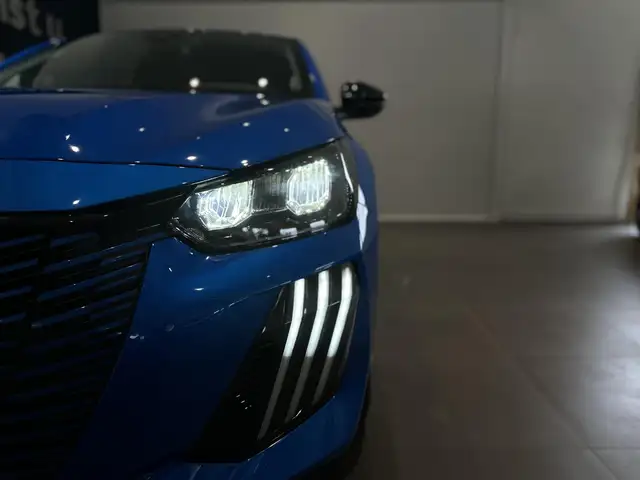 Peugeot e-208 EV E-Style 50 kWh | verwarmde voorstoelen | lichtm