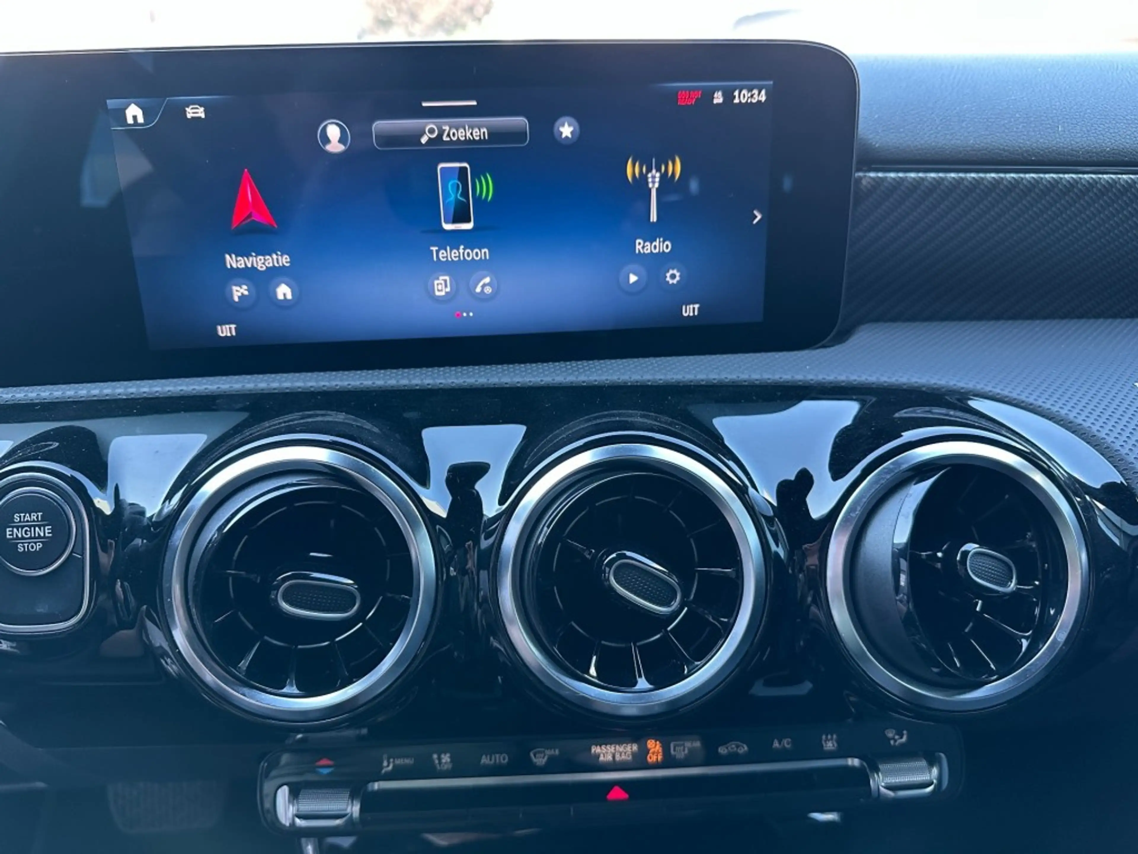 Mercedes-Benz A 250 A250e Plug-in Hybride met airco, PDC, Apple CarPla — photo 18