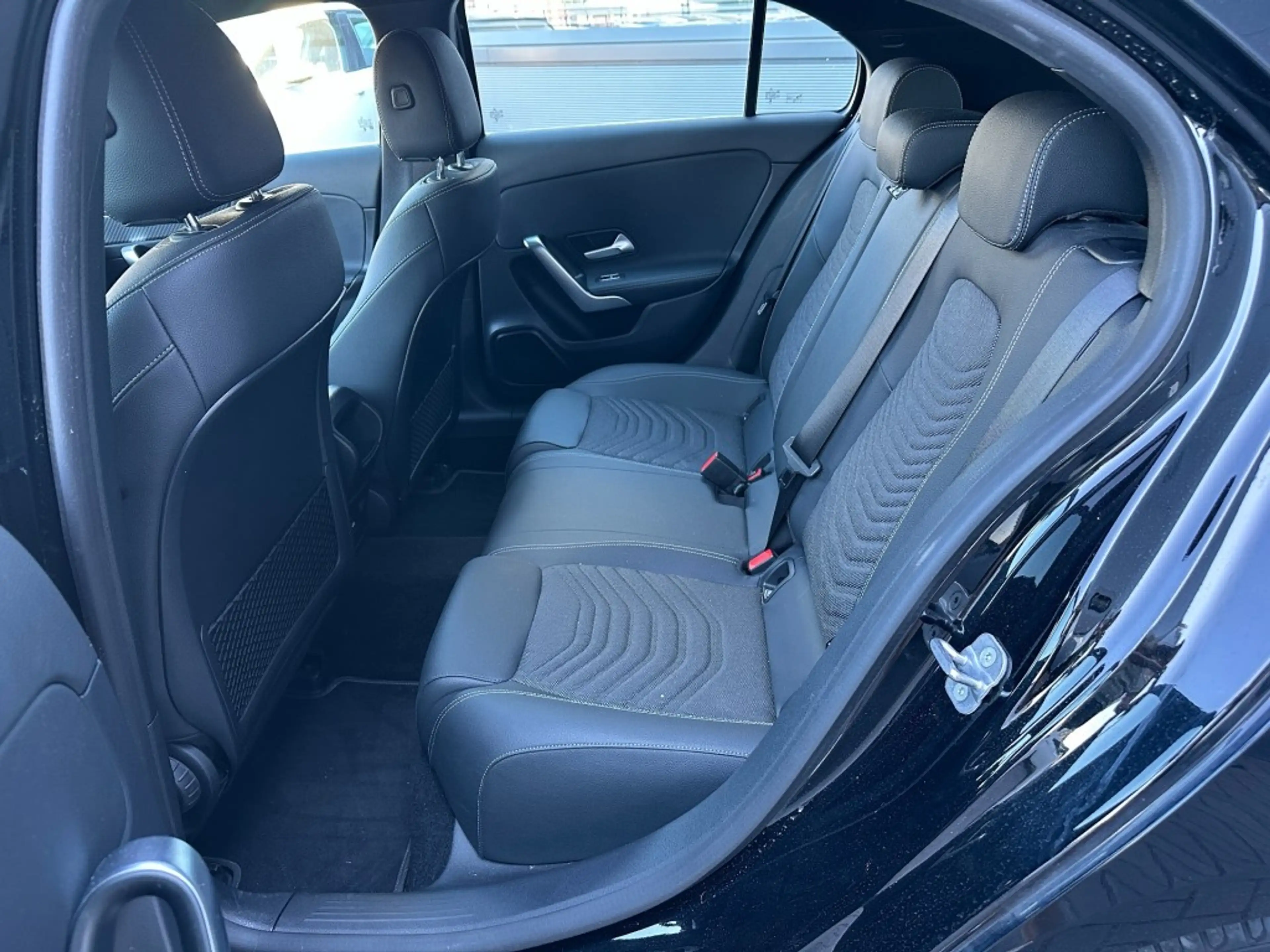 Mercedes-Benz A 250 A250e Plug-in Hybride met airco, PDC, Apple CarPla — photo 10