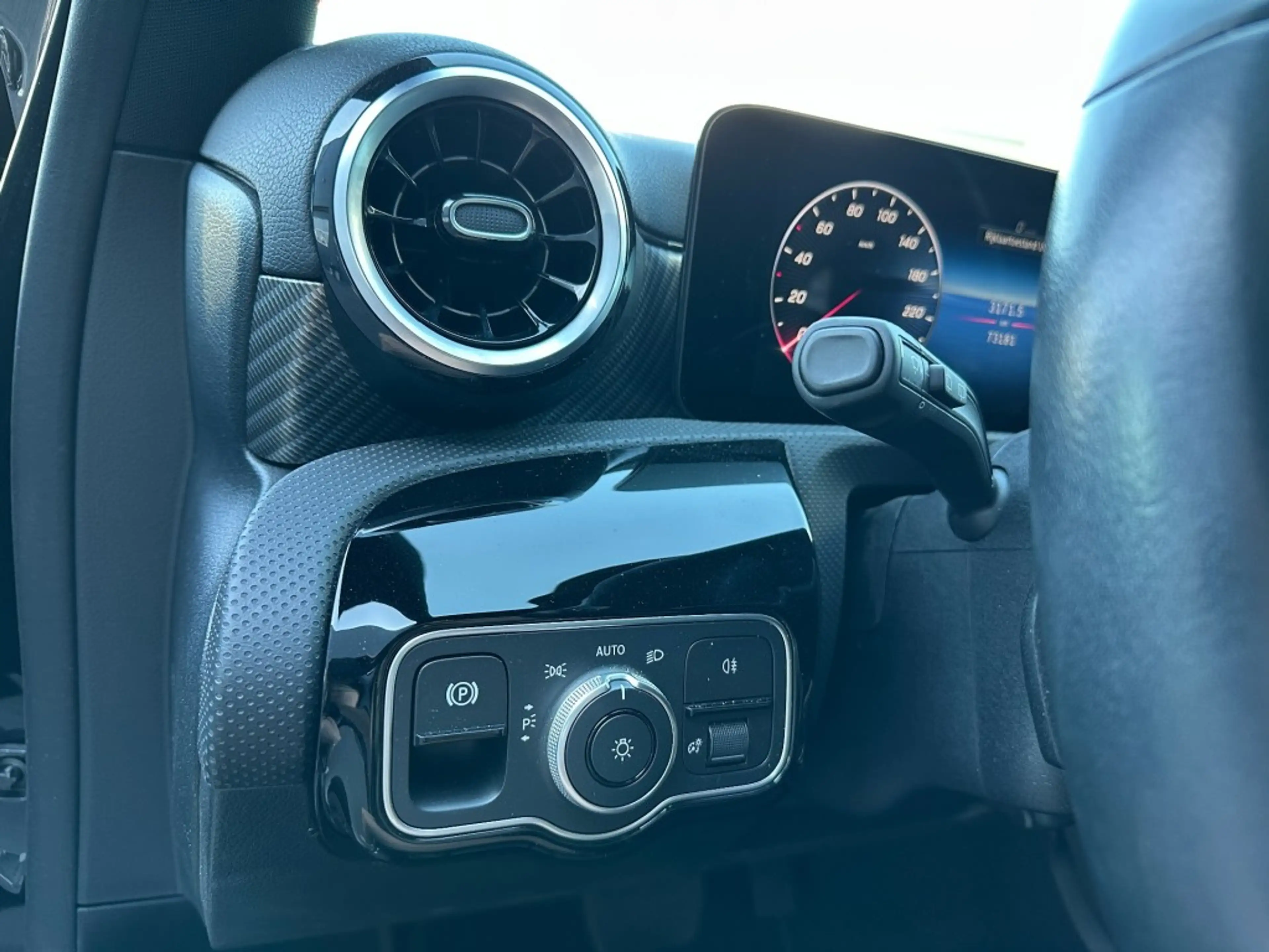 Mercedes-Benz A 250 A250e Plug-in Hybride met airco, PDC, Apple CarPla — photo 14