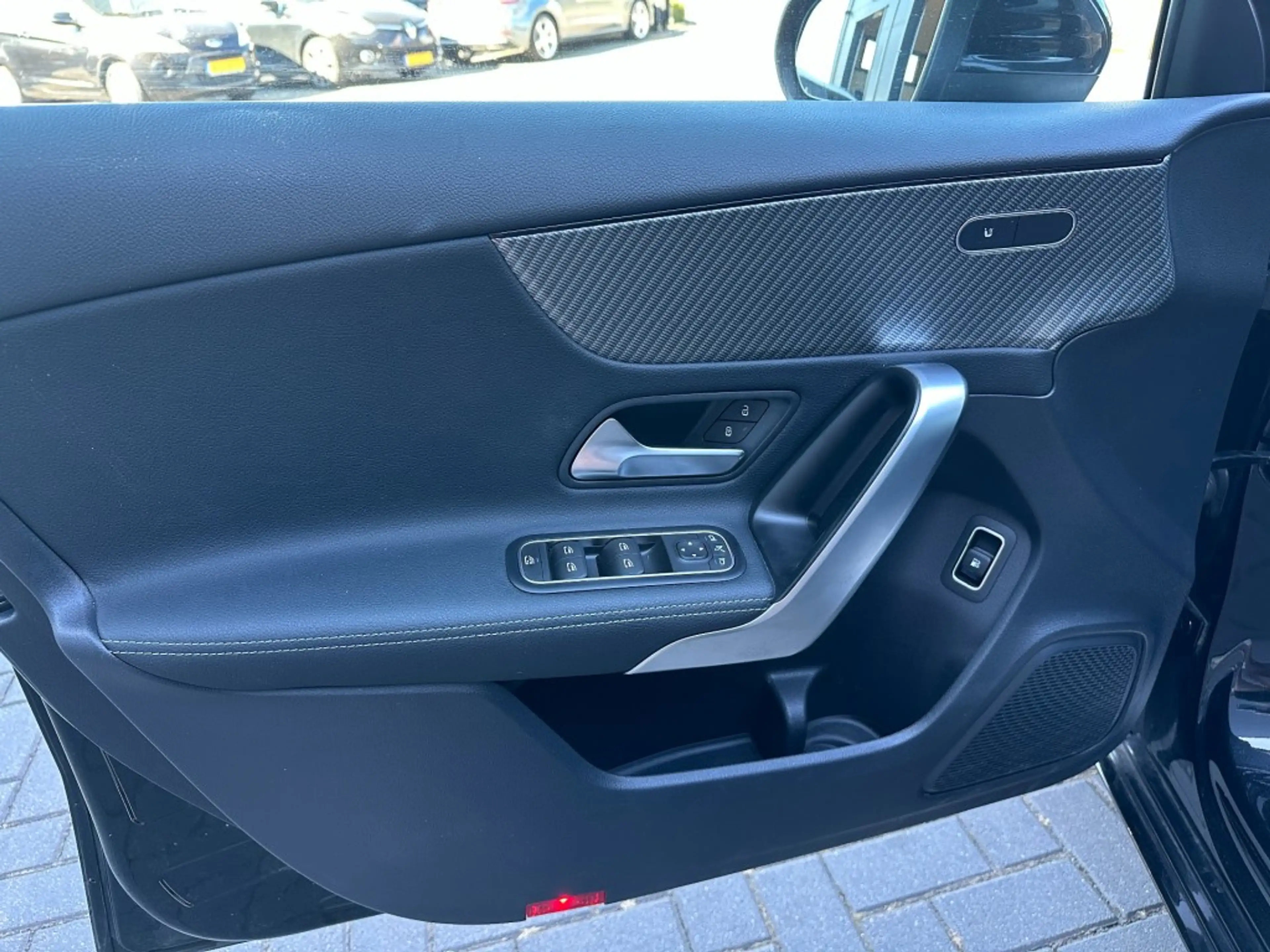 Mercedes-Benz A 250 A250e Plug-in Hybride met airco, PDC, Apple CarPla — photo 12
