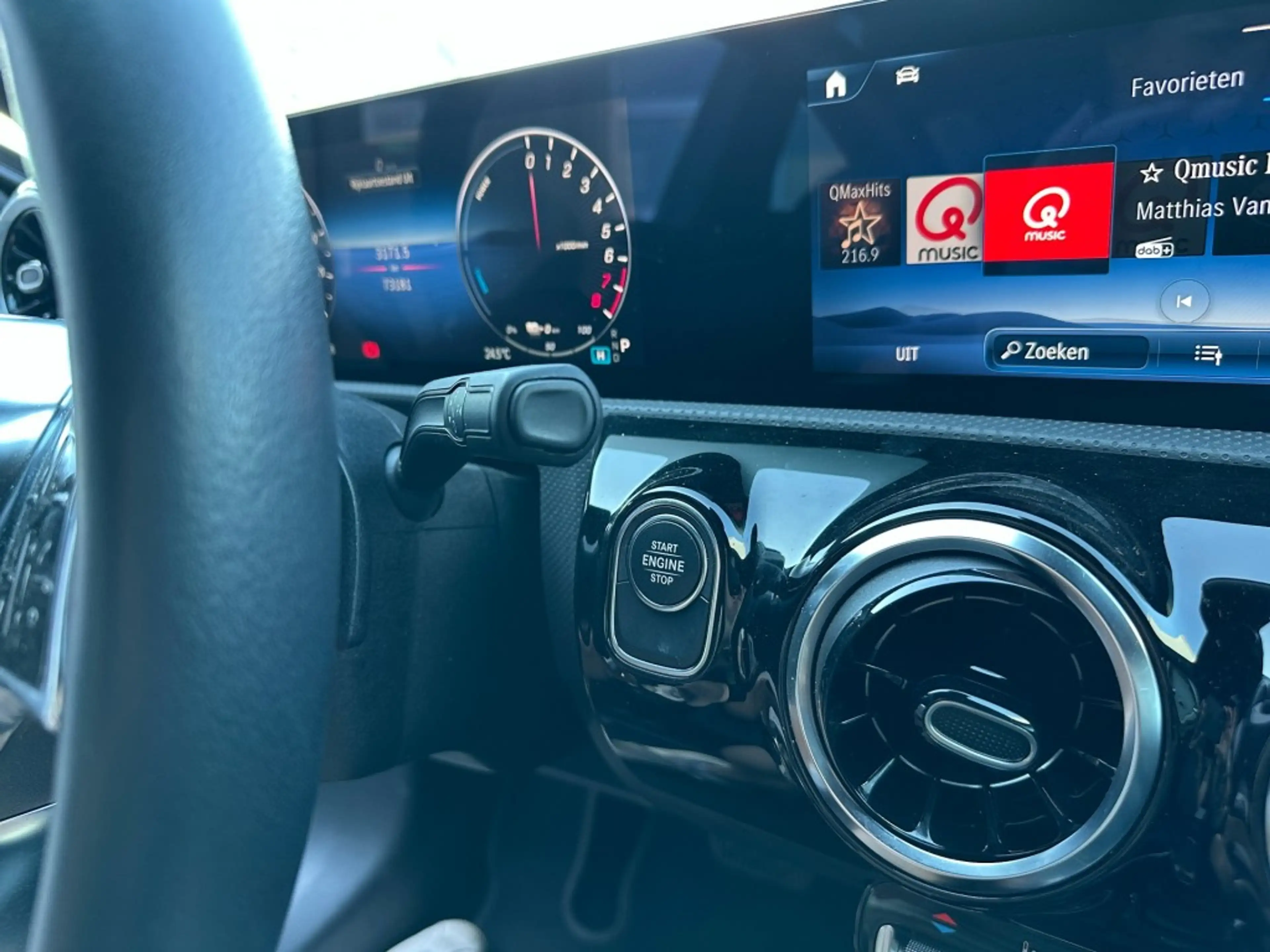 Mercedes-Benz A 250 A250e Plug-in Hybride met airco, PDC, Apple CarPla — photo 17