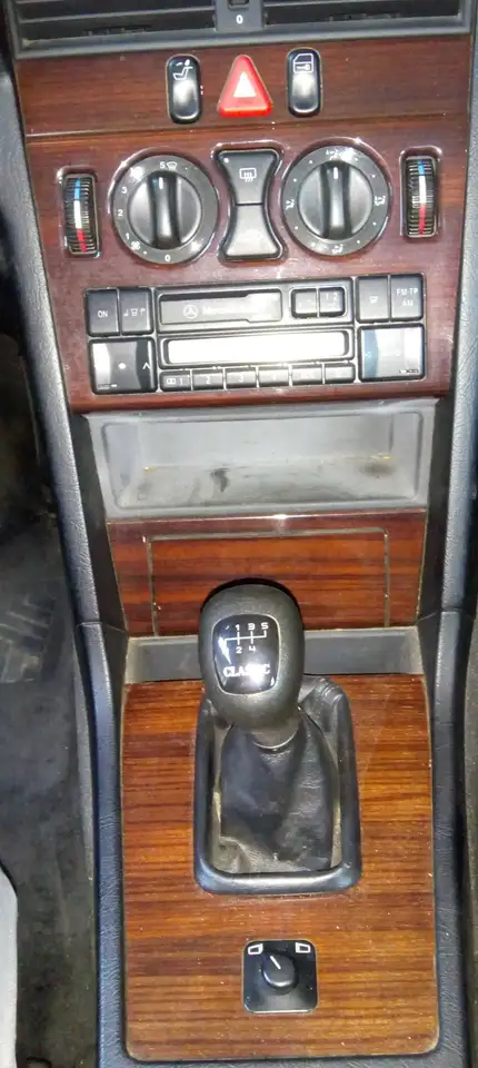 Mercedes-Benz 220 Classic, foto 8