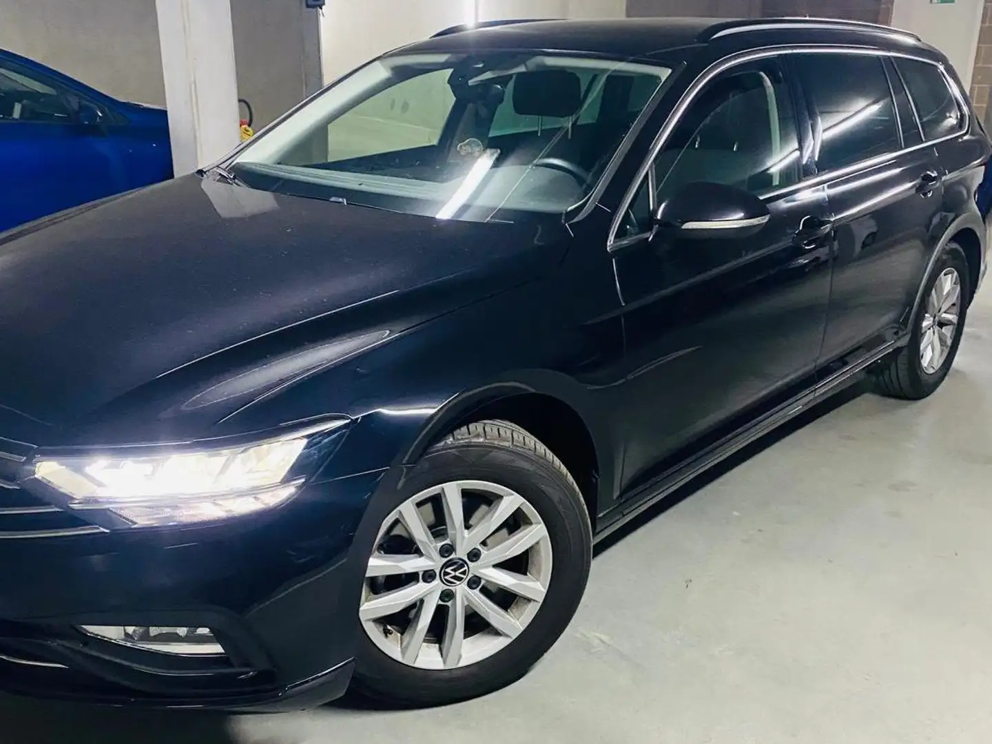 Volkswagen Passat Noir - 2