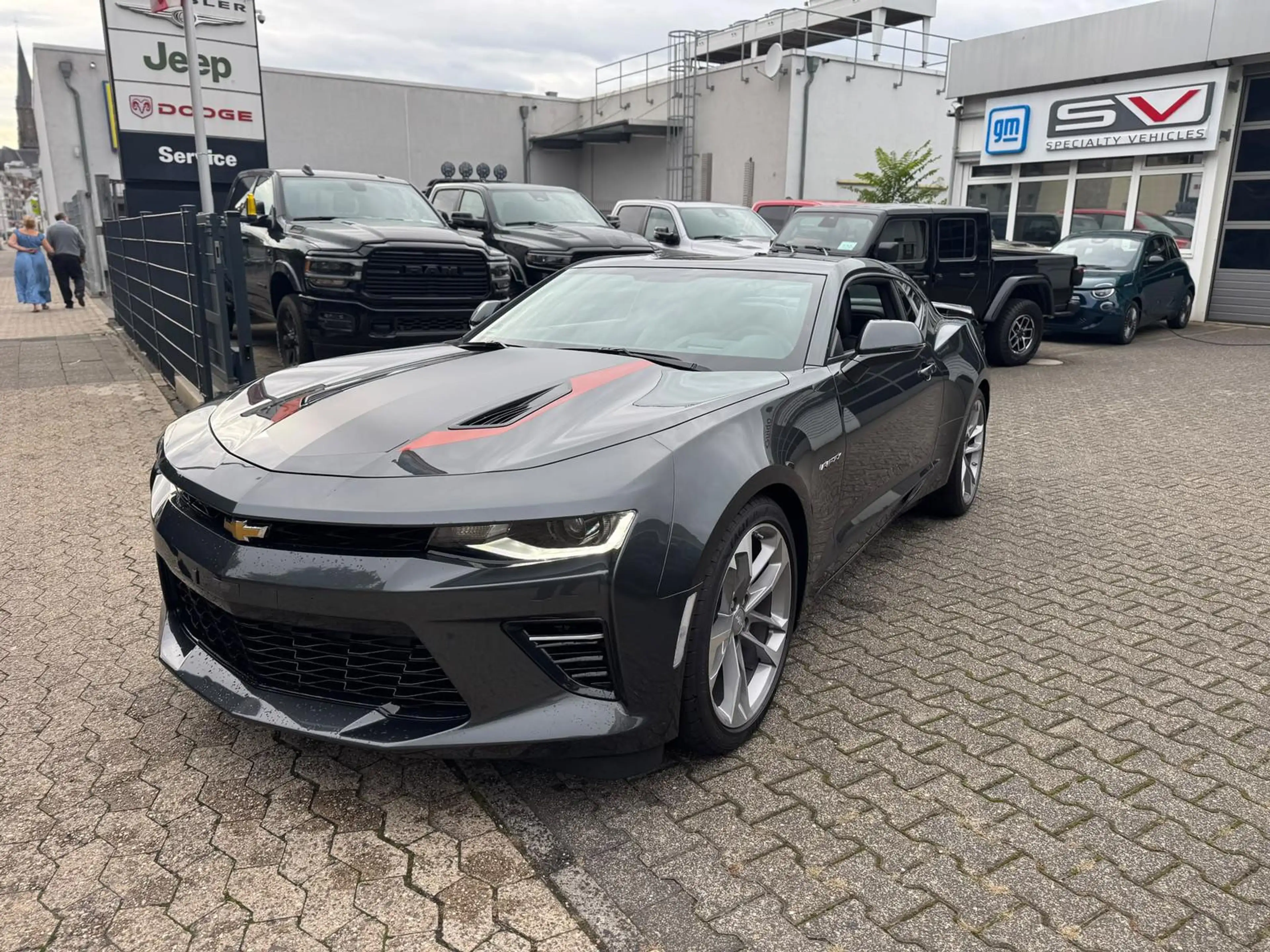 Chevrolet Camaro Coupé 6.2 V8 50th Anniversary Edition — photo 11