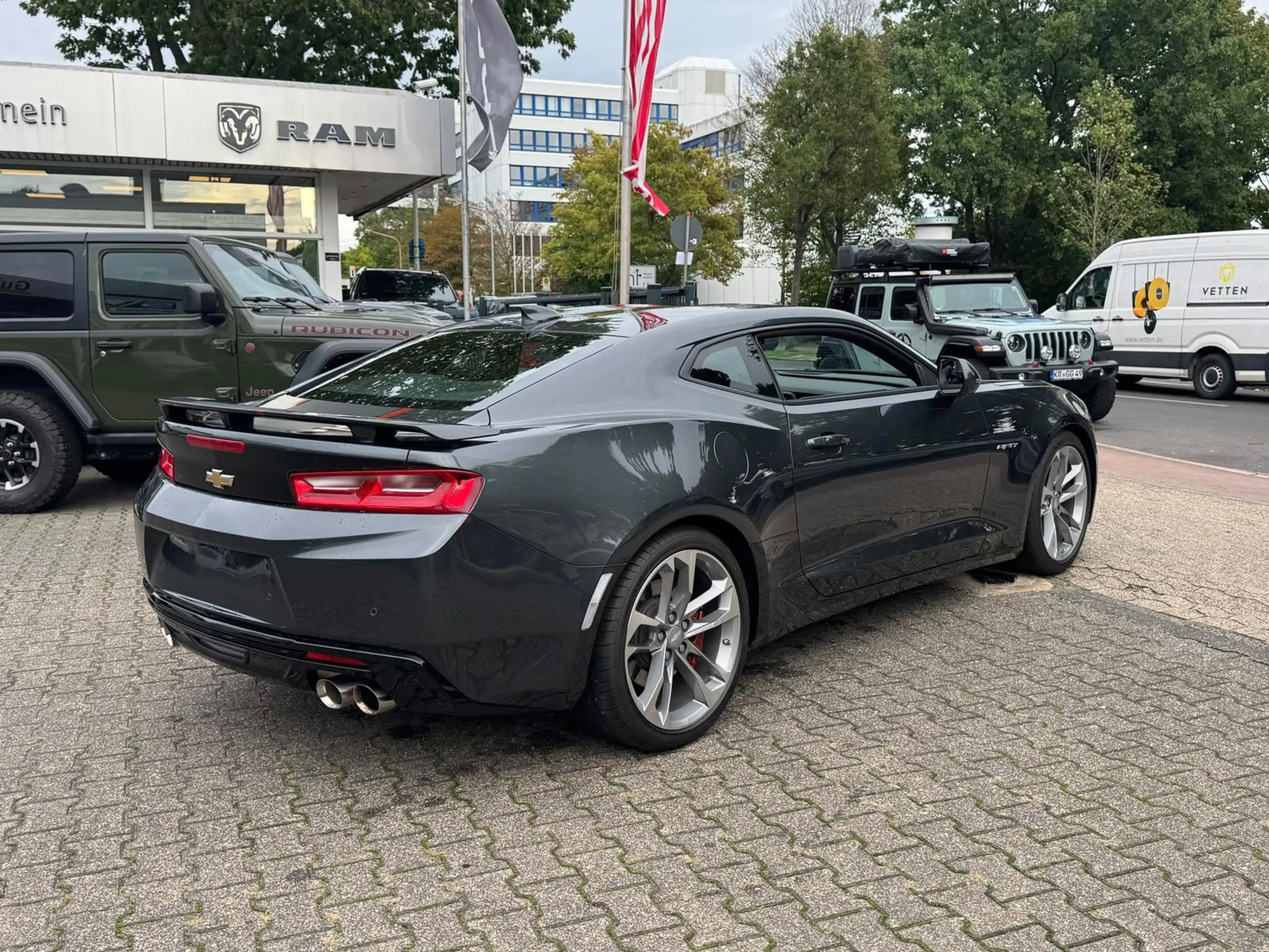 Chevrolet Camaro Coupé 6.2 V8 50th Anniversary Edition — photo 5