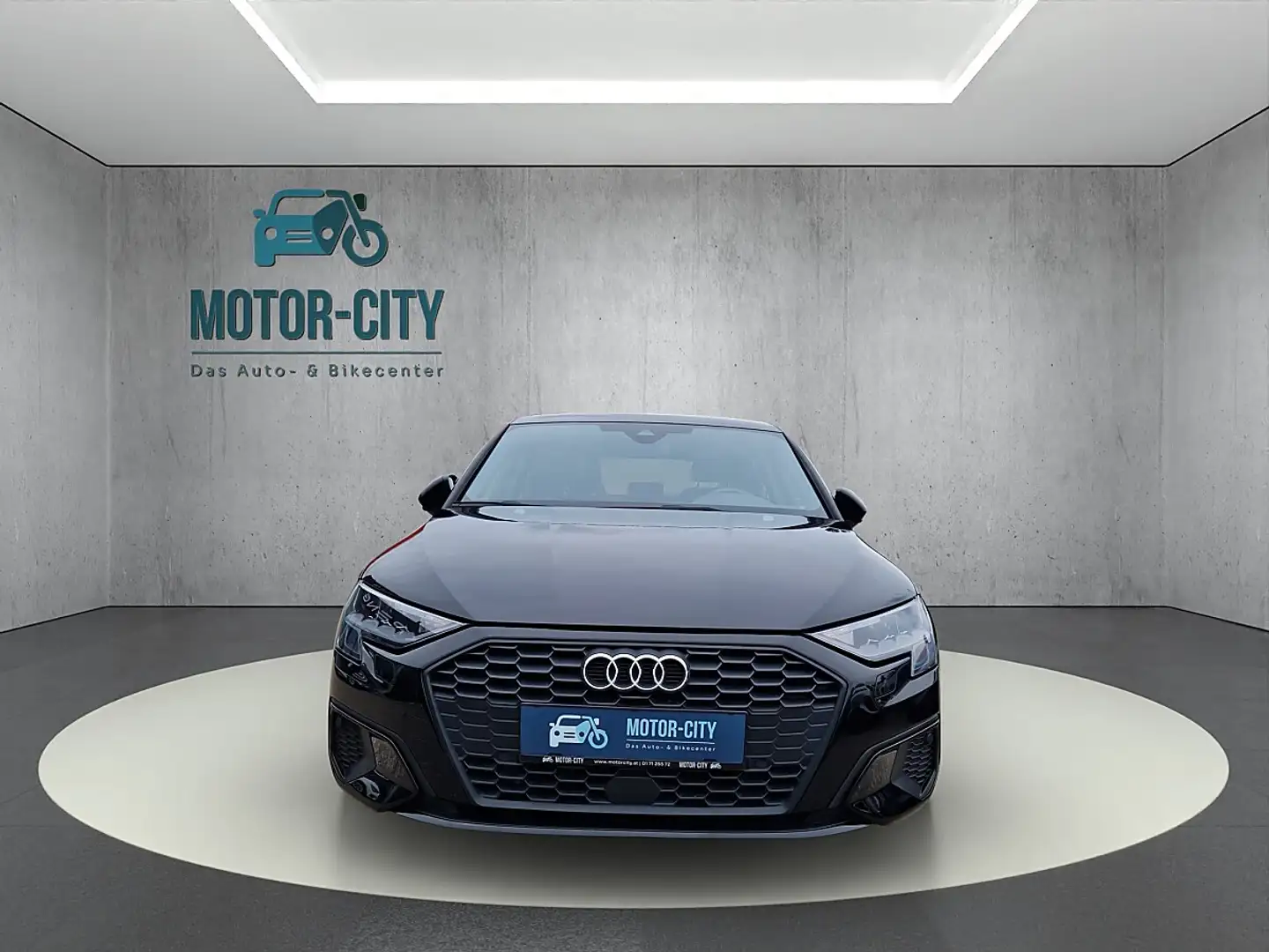 Audi A3 SB 40 TFSI e S-line S-tronic Schwarz - 2