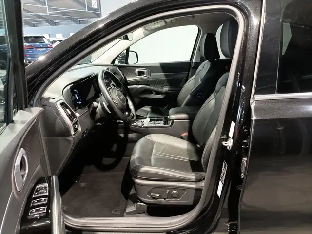 Kia Sorento view 8