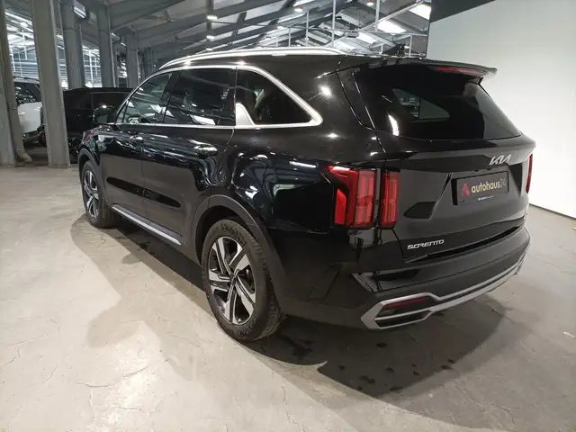 Kia Sorento view 4