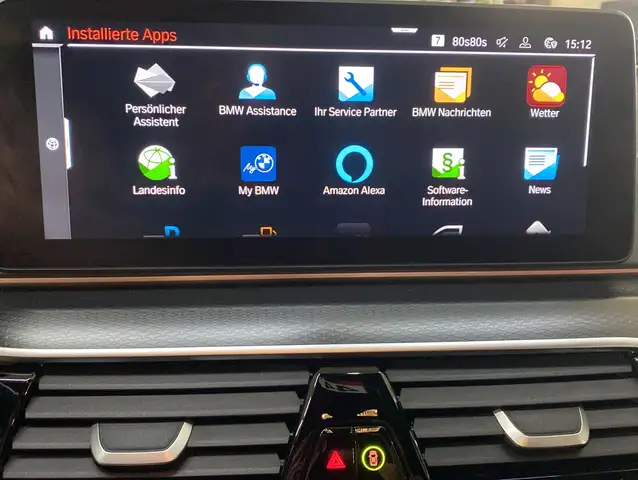 BMW 5 Series view 16